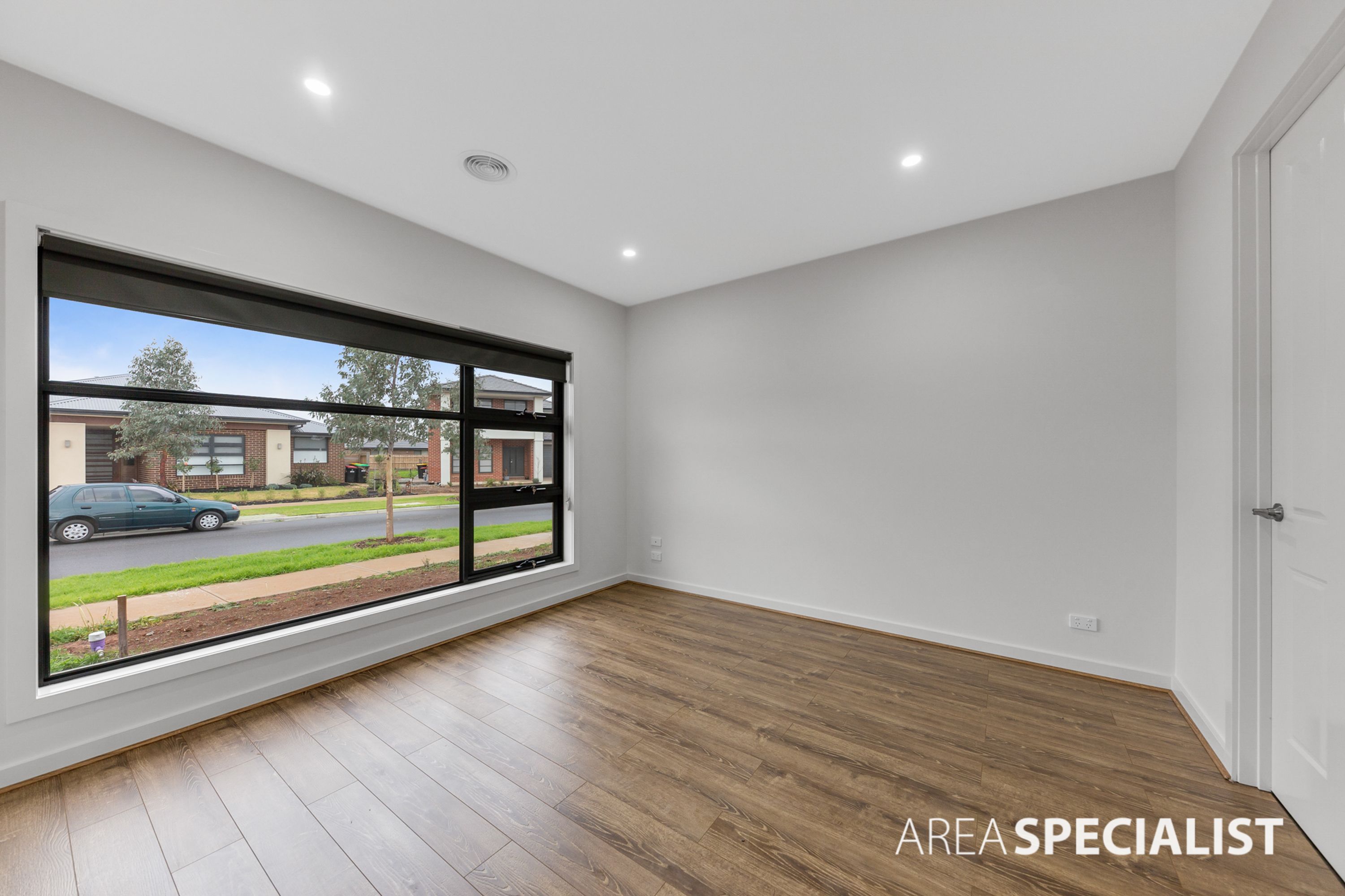 14 Cascarilla Street, Aintree VIC 3336, Aintree - Thumbnail 8