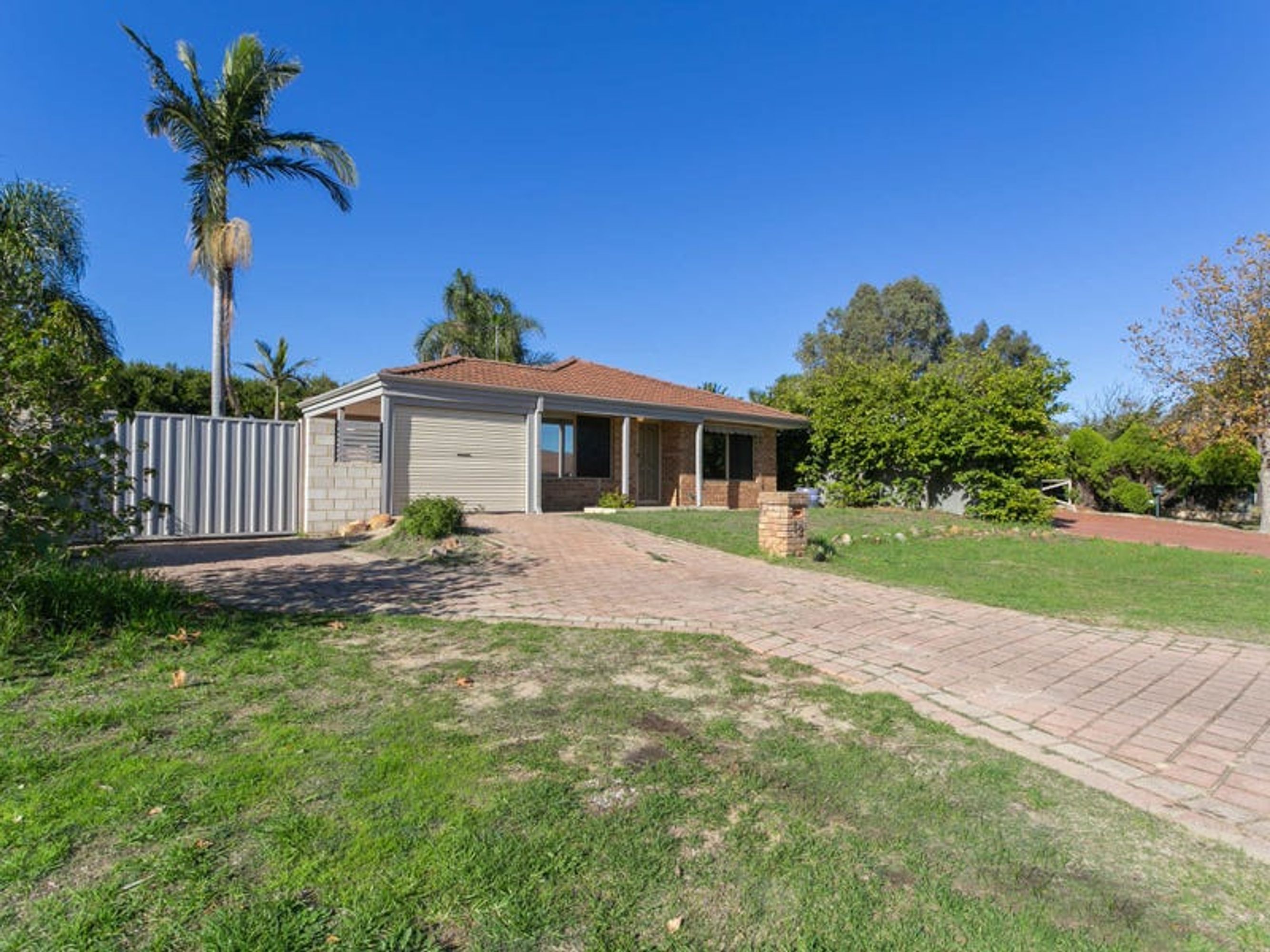 13 Bridal Crescent, Kenwick - Thumbnail 2