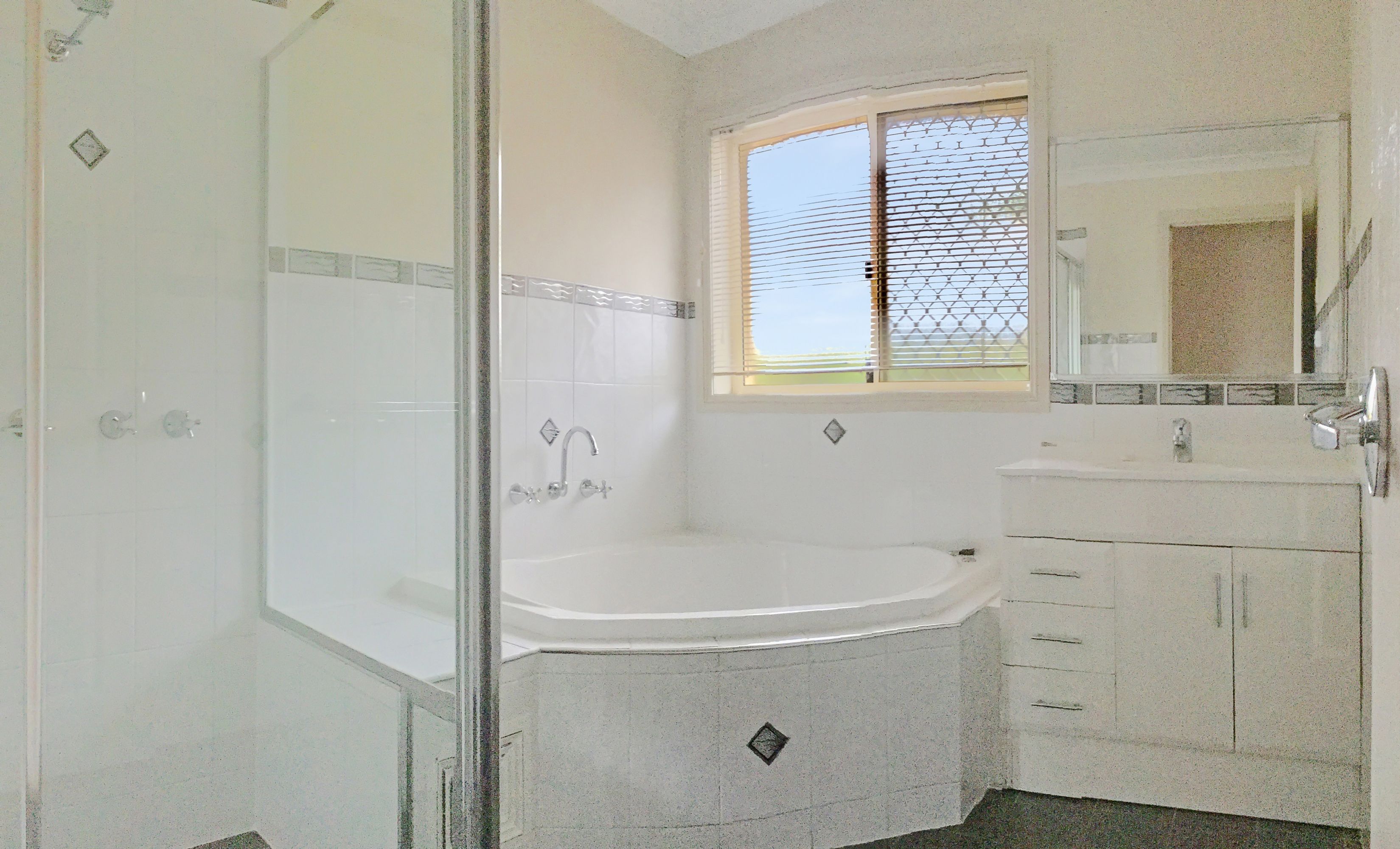 13 Saltbush Street, Harrison - Thumbnail 5
