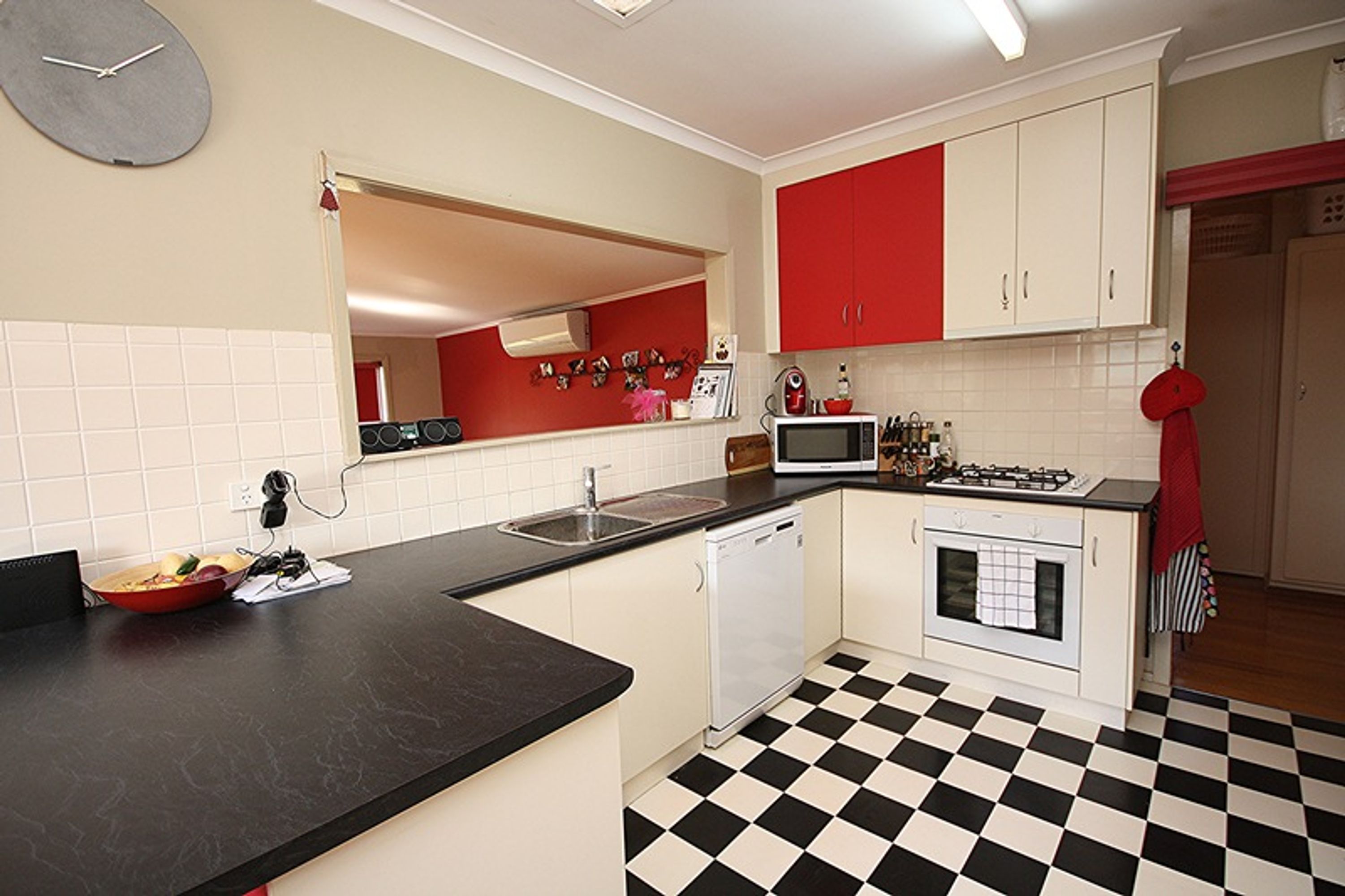 2 Hennessy Street, Horsham VIC 3400, Horsham - Thumbnail 3