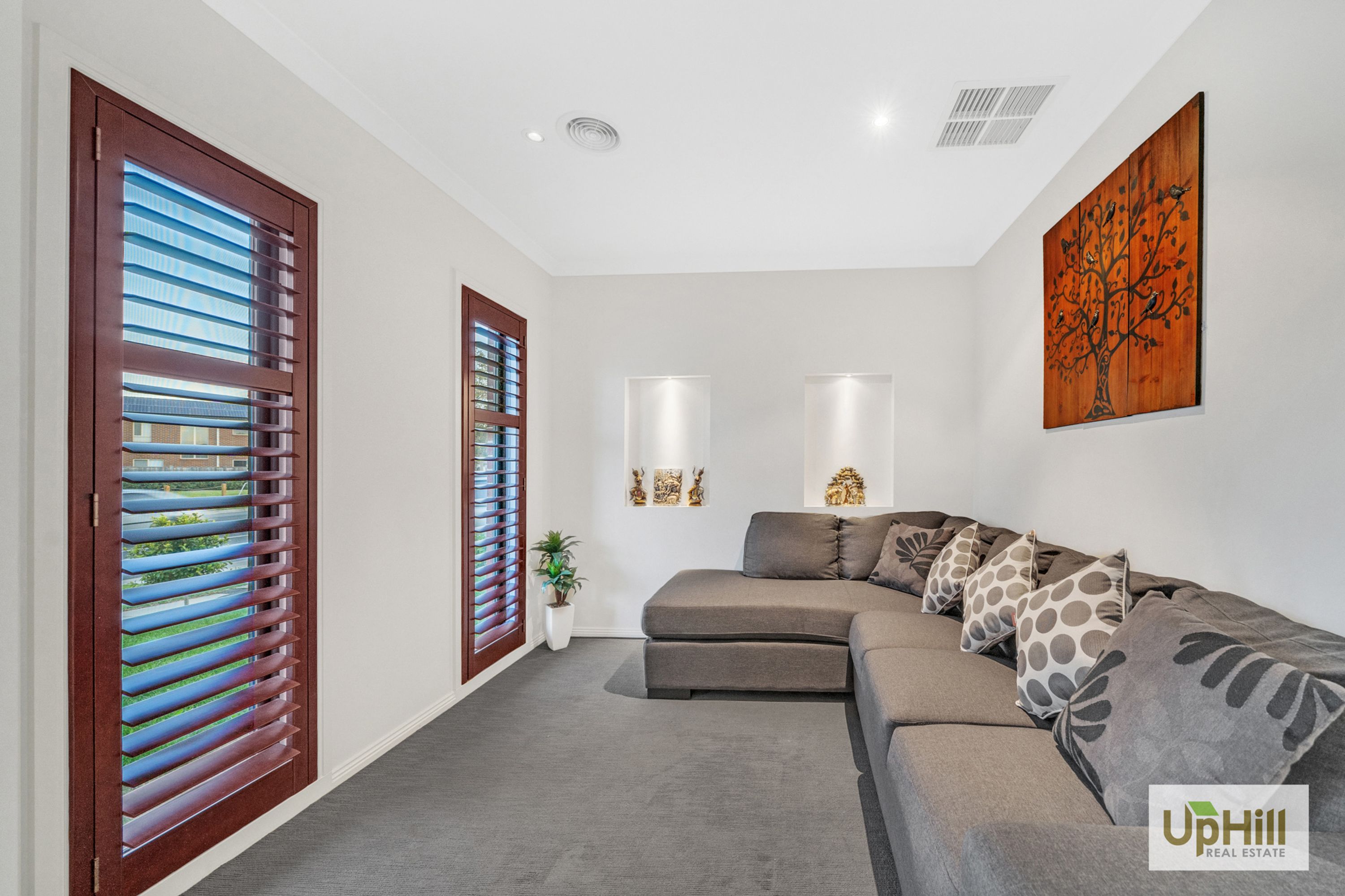 65 WHEELERS PARK DRIVE, Cranbourne North - Thumbnail 3