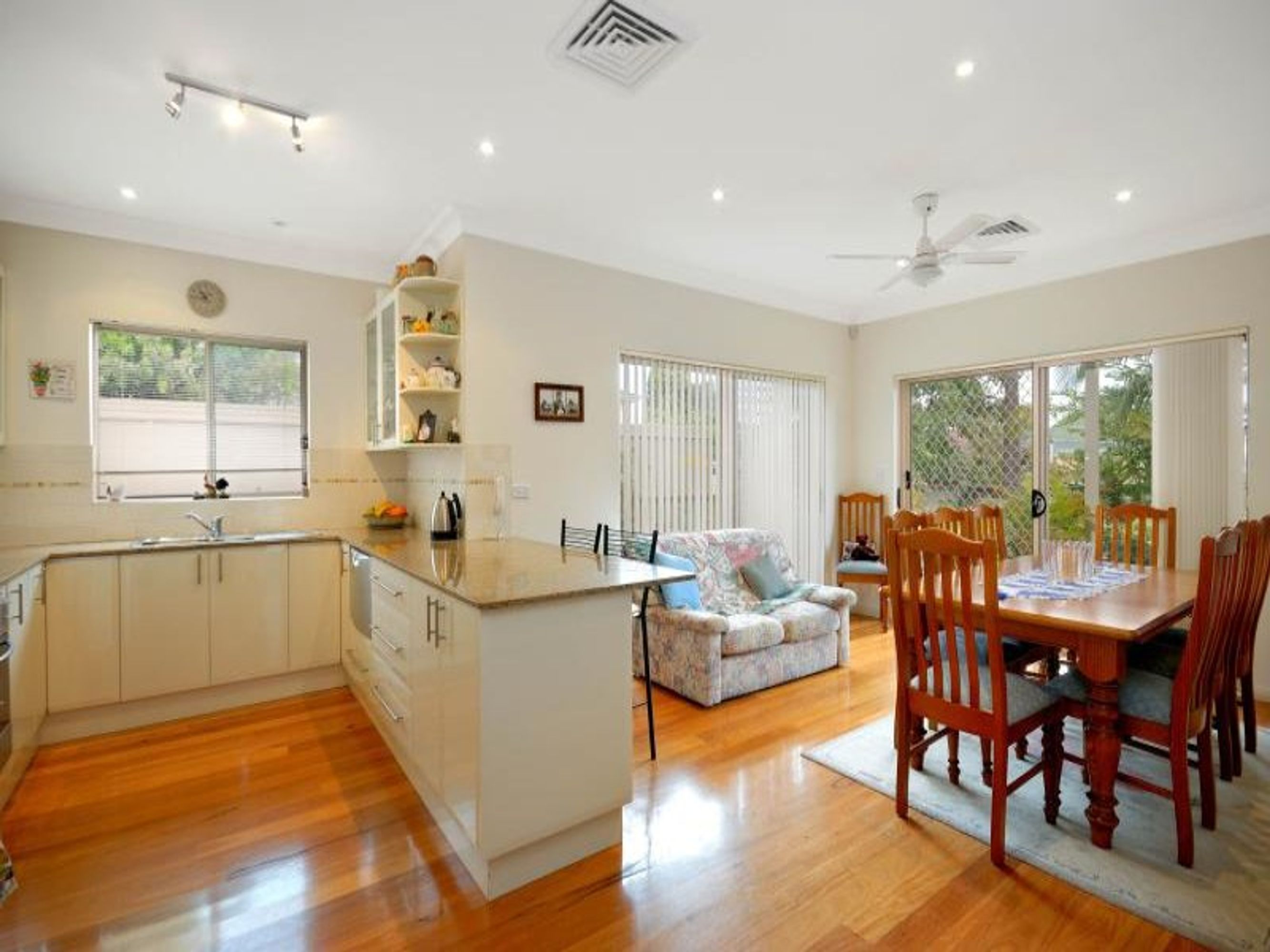 33A Russell Ave, Sans Souci, NSW 2219, Sans Souci - Thumbnail 3