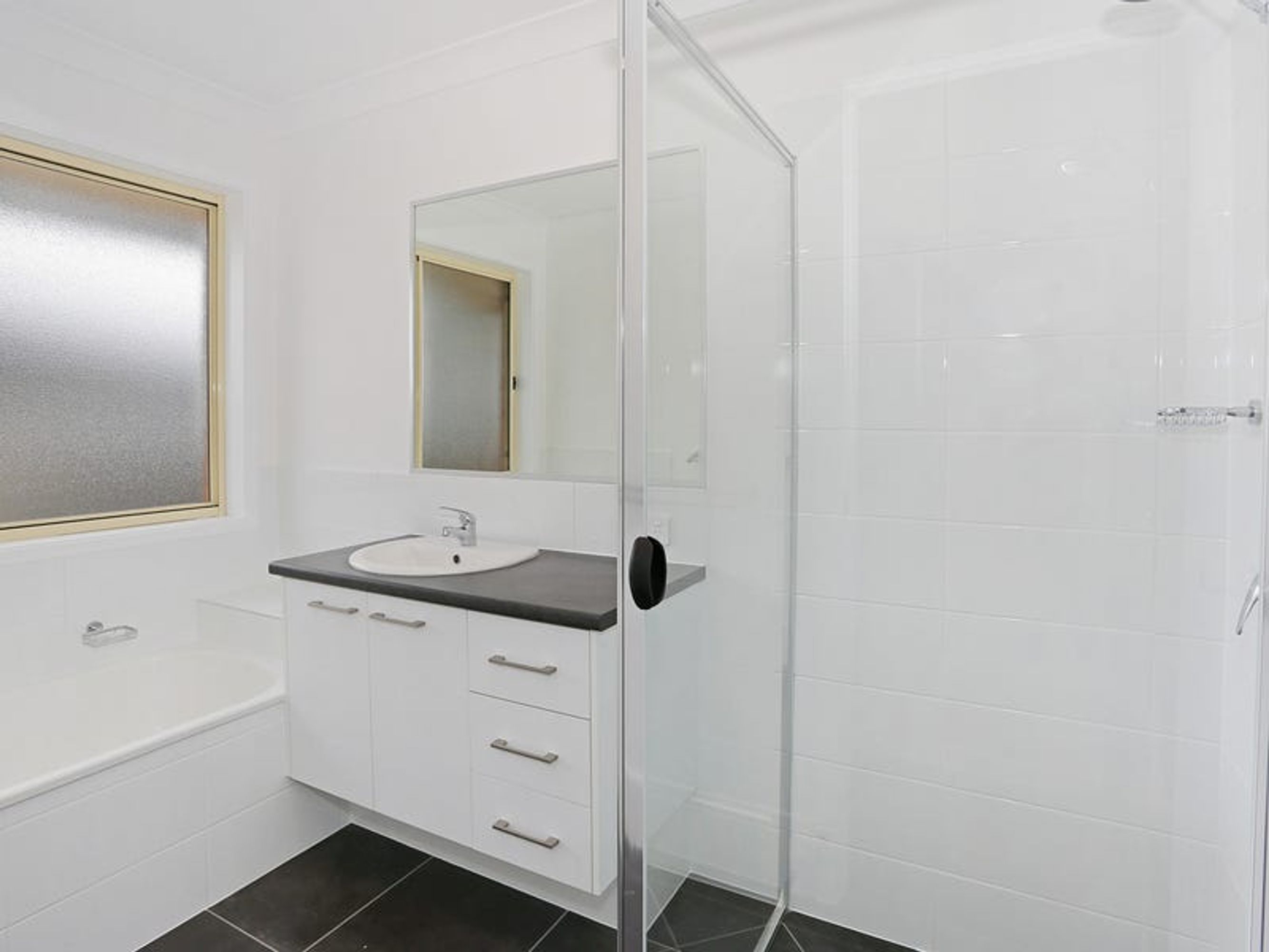 4 Bryce Crescent, Lawrence - Thumbnail 8