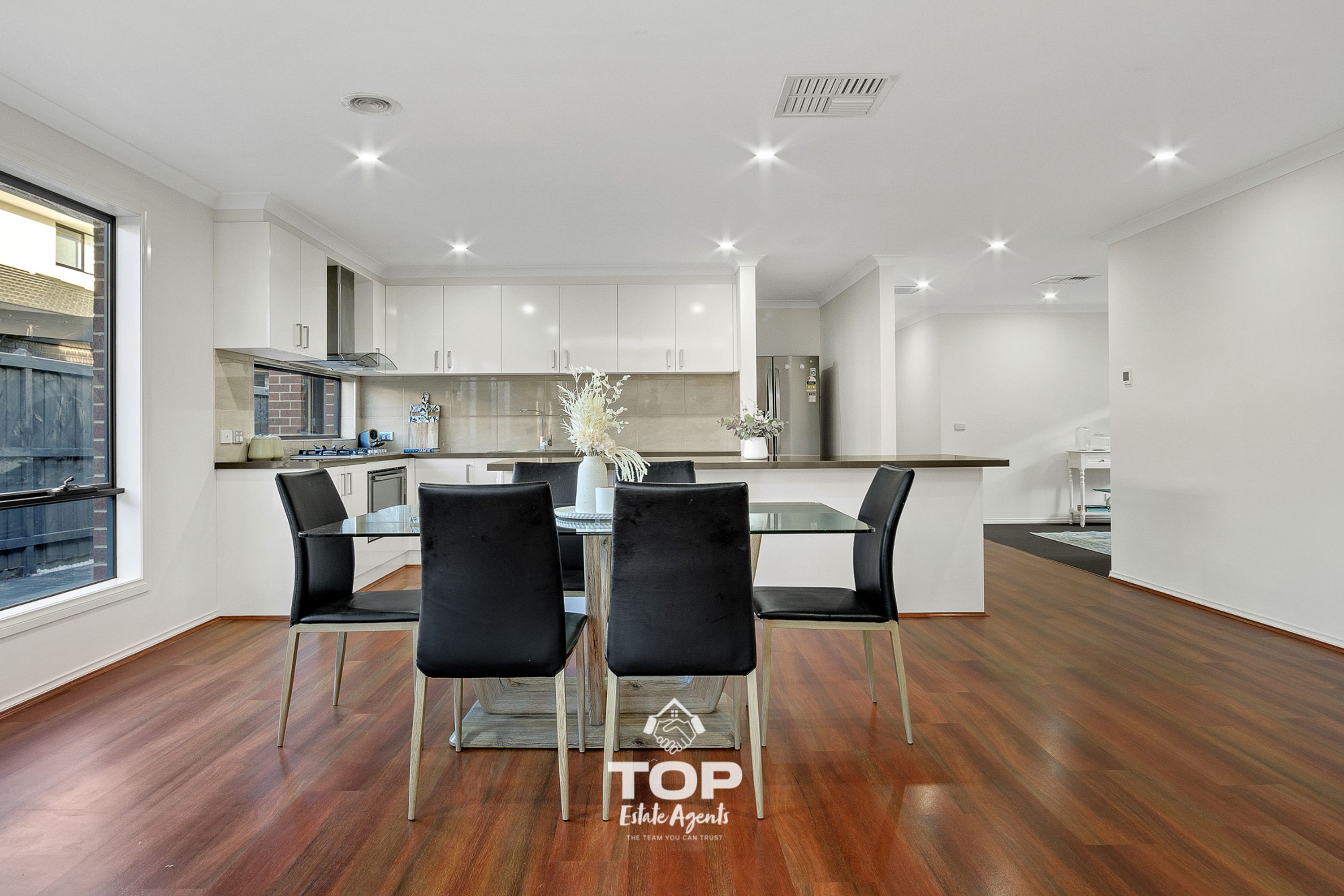 4 Lucknow Street, Cranbourne West - Thumbnail 6