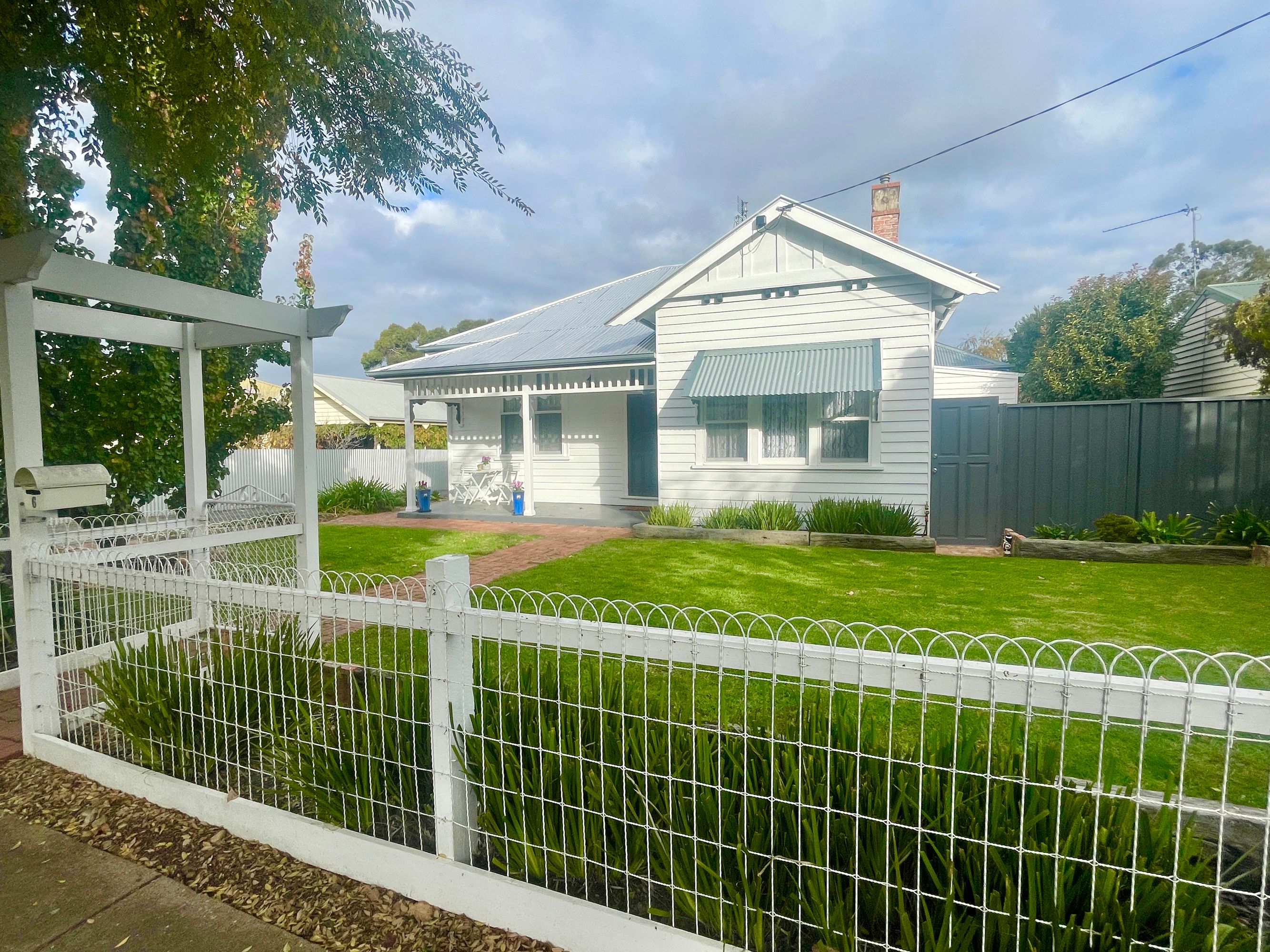6 Bowen Street, Horsham VIC 3400, Horsham - Thumbnail 2
