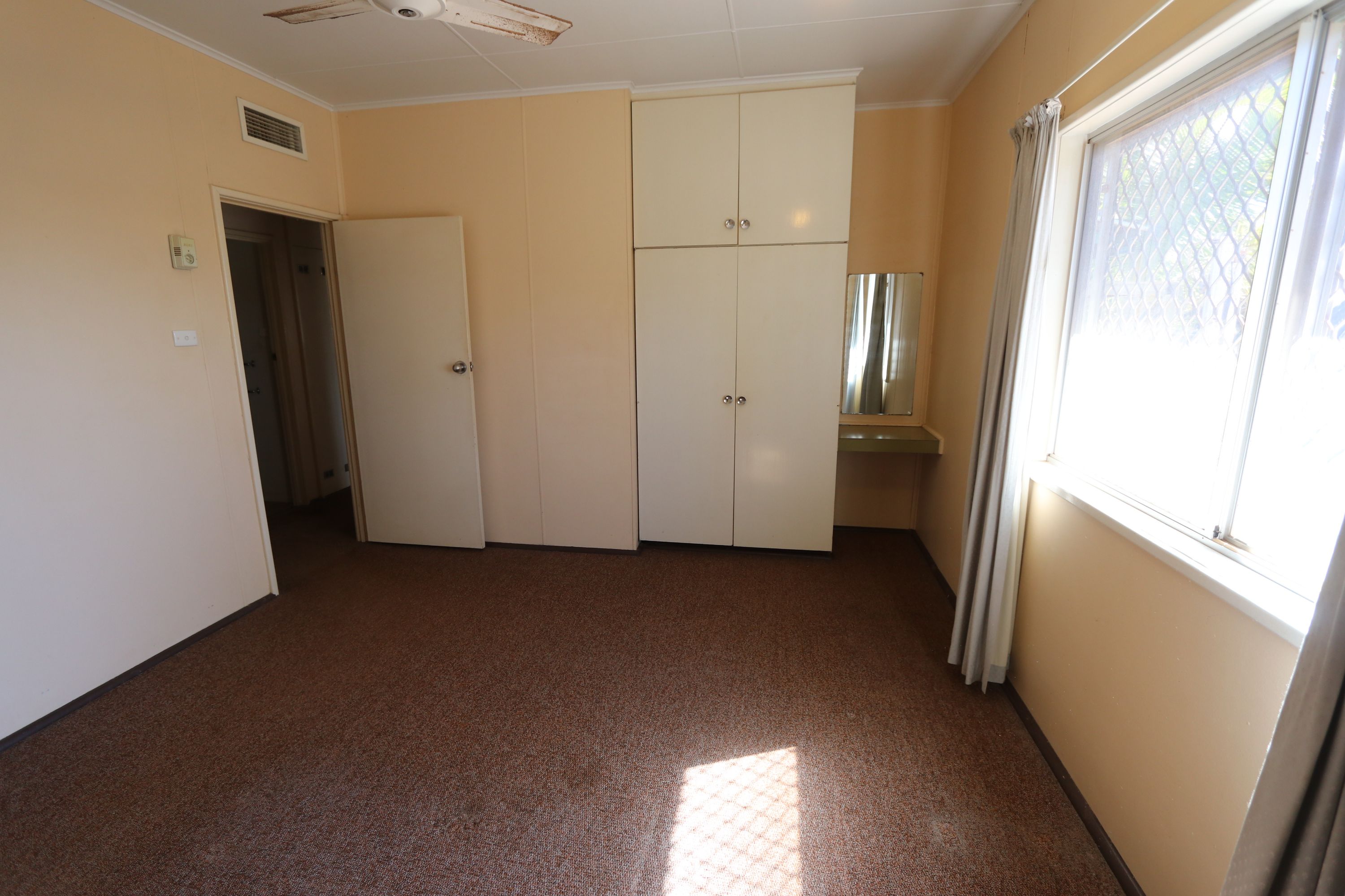 12 Mitchie Crescent, South Hedland, South Hedland - Thumbnail 8