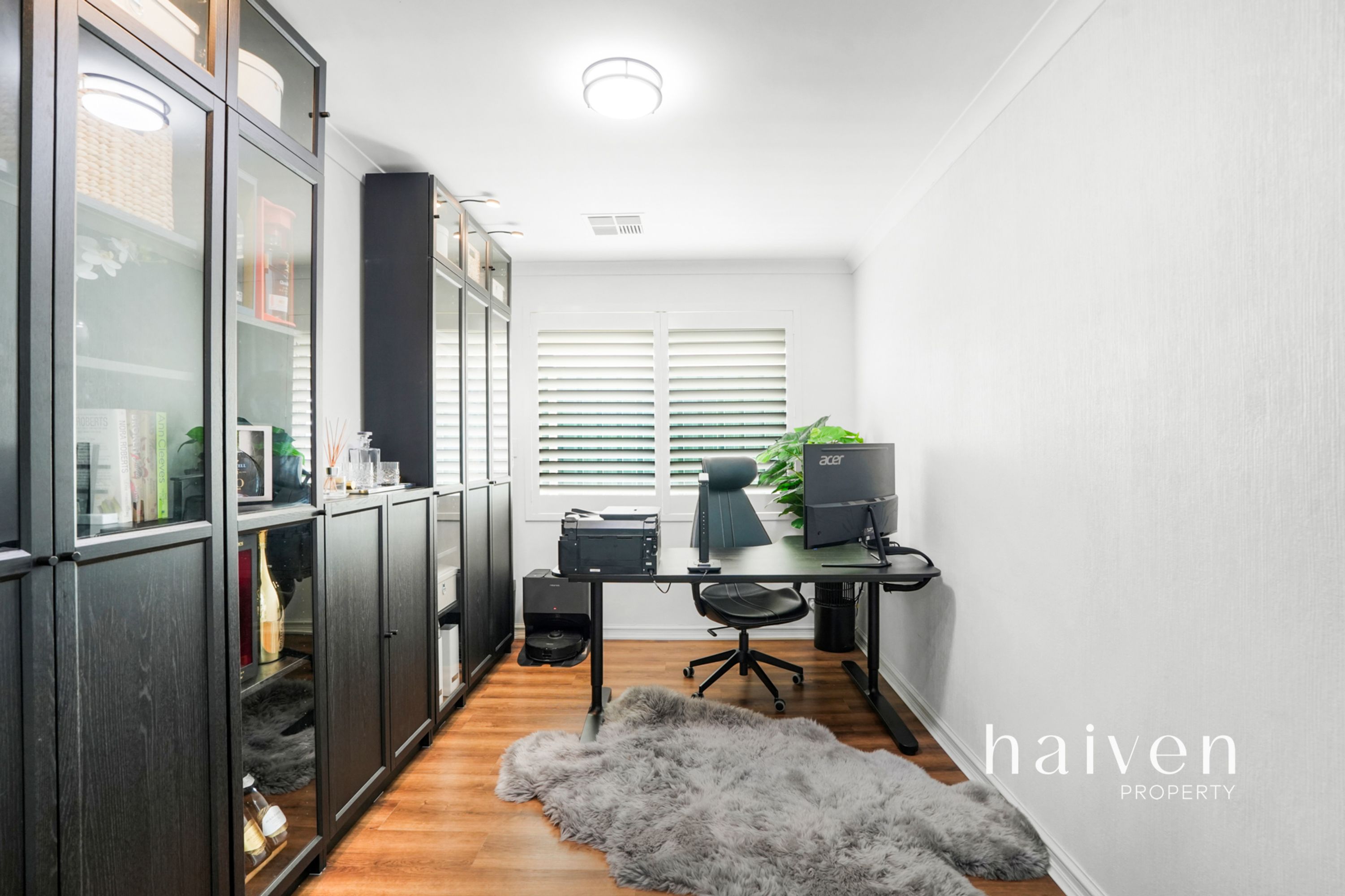 8 Cunnington Way, Queens Park - Thumbnail 4
