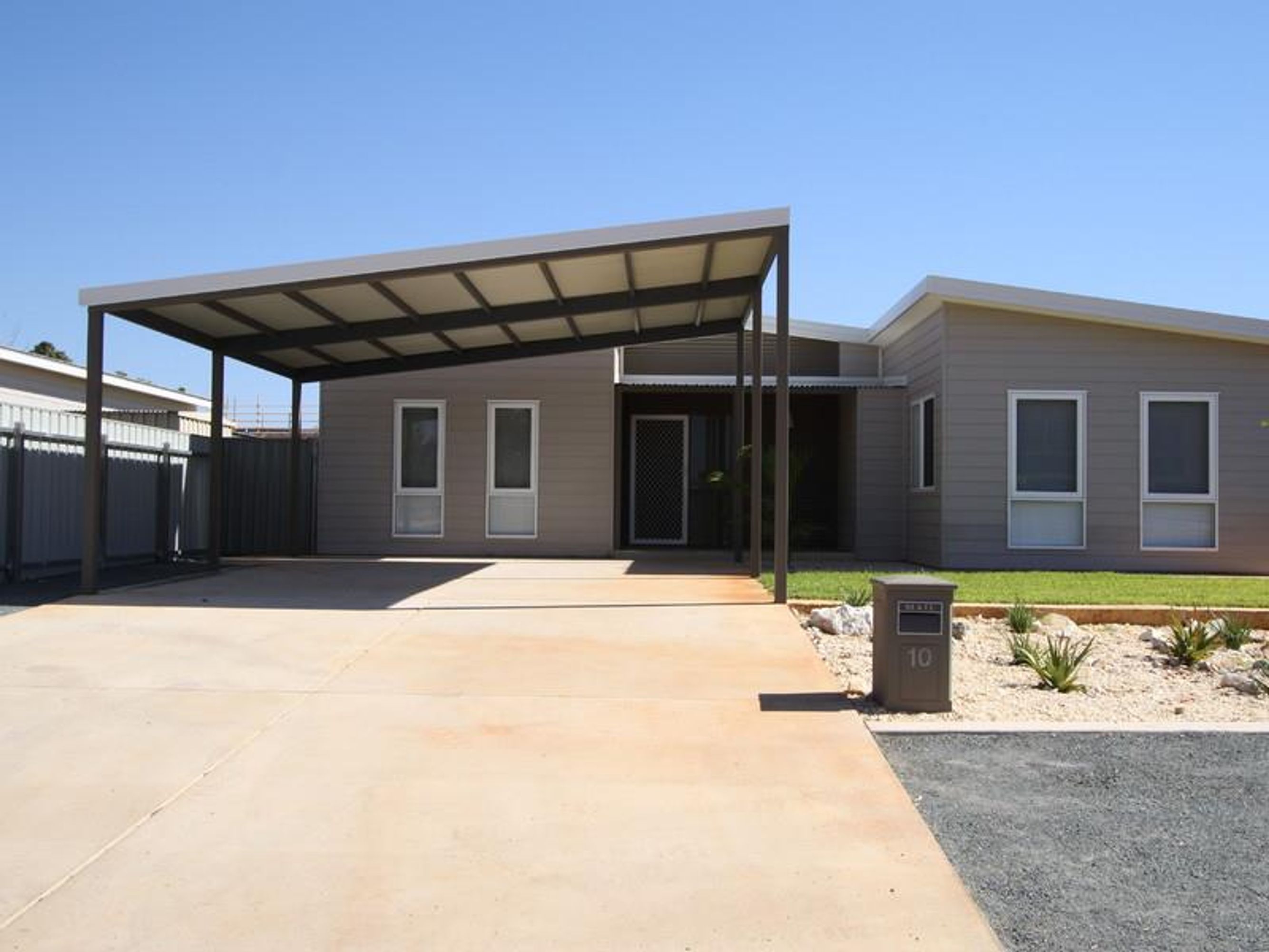 10 Brodie Crescent, South Hedland, South Hedland - Thumbnail 3