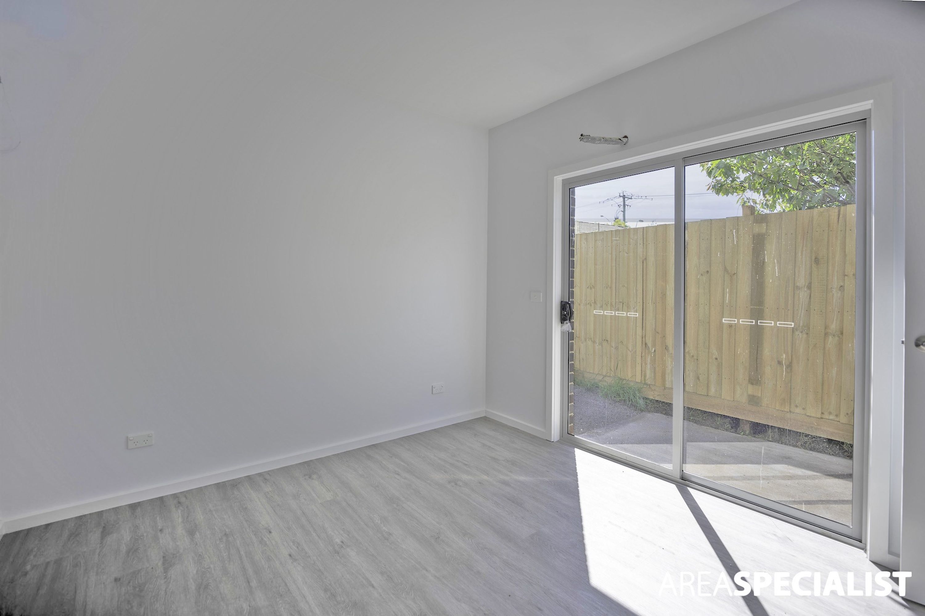 4/4 Graceburn Grove, St Albans VIC 3021, St Albans - Thumbnail 7