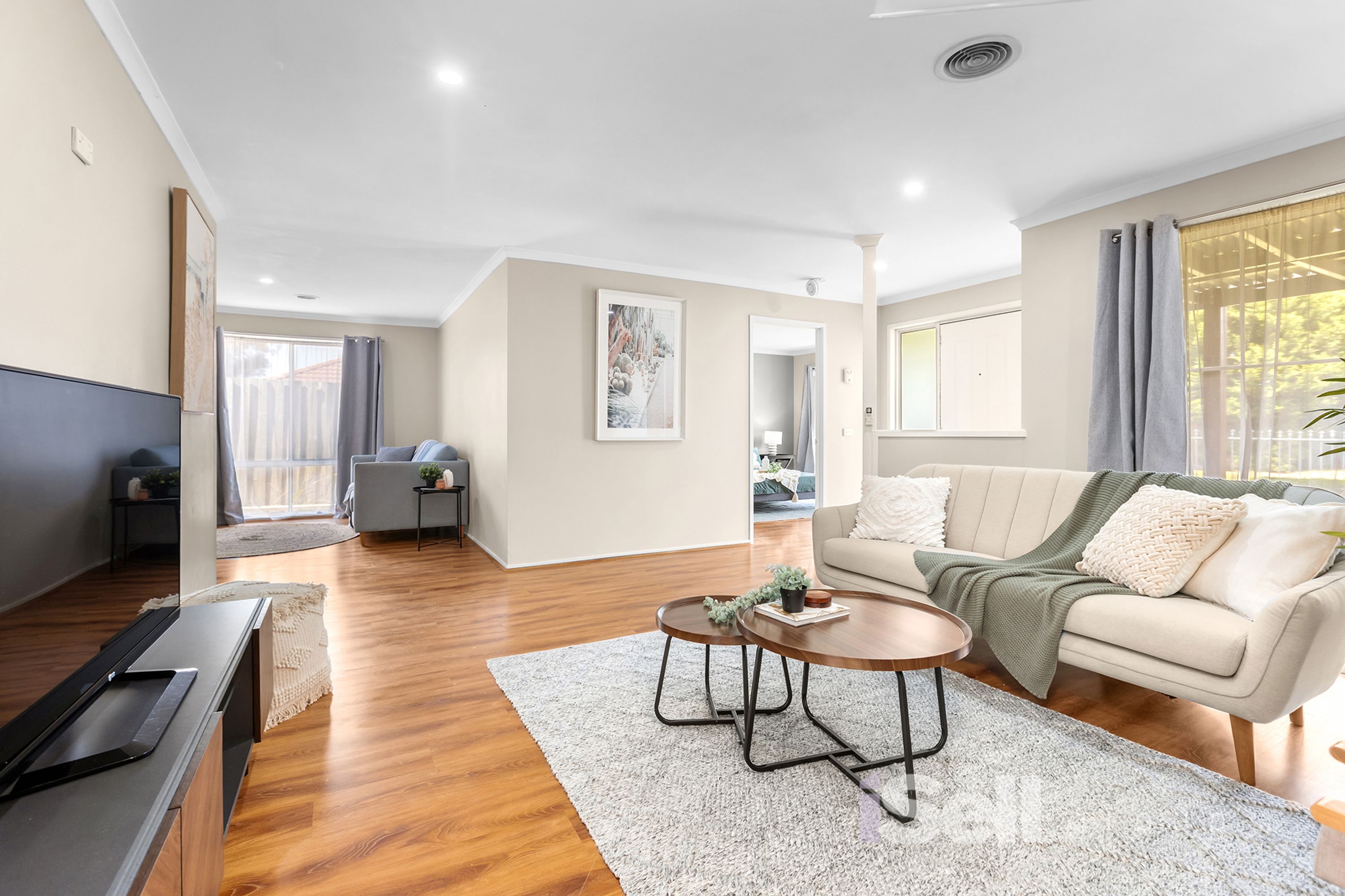 24 Darcy Niland Crescent, Lynbrook - Thumbnail 4