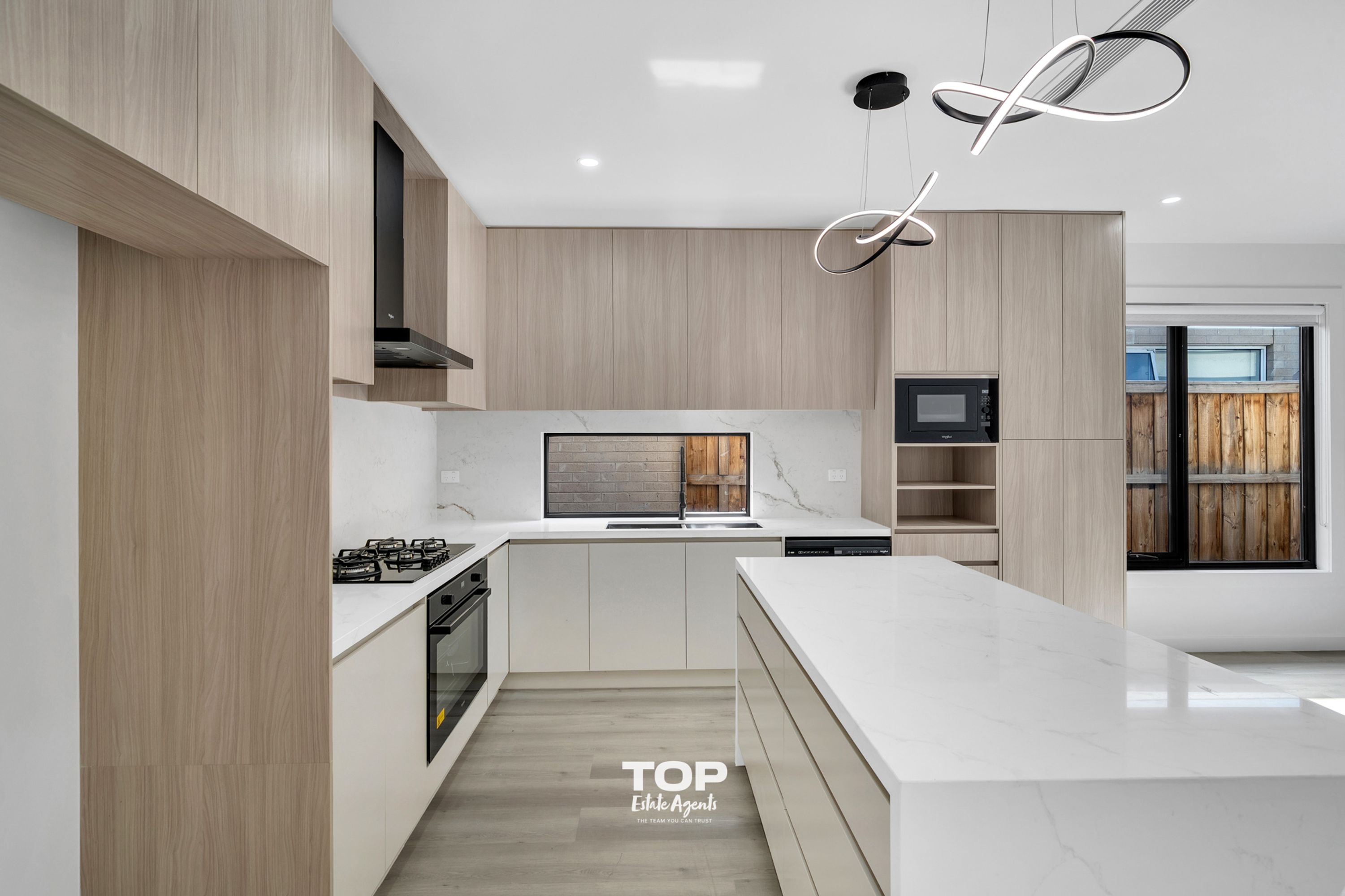 13 Celevan Street, Clyde North - Thumbnail 4