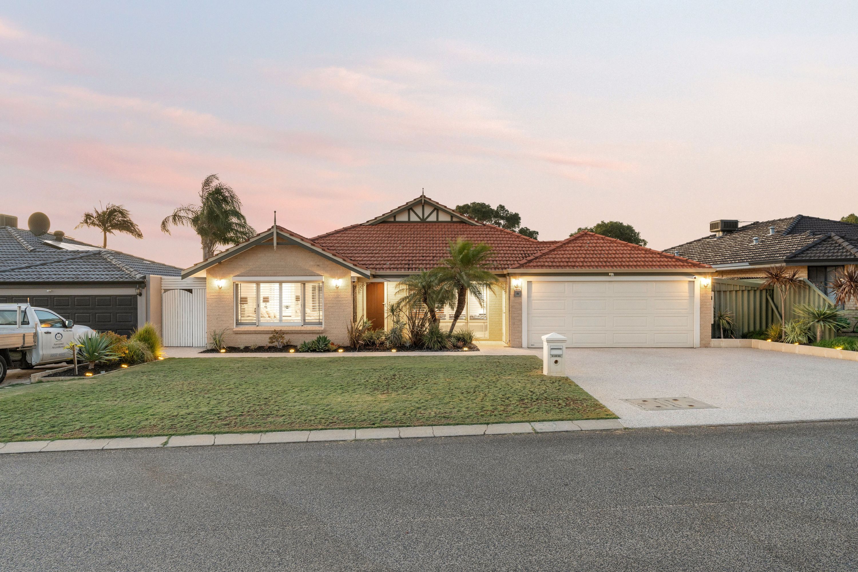 60 Carwoola Circle, Carramar - Thumbnail 3
