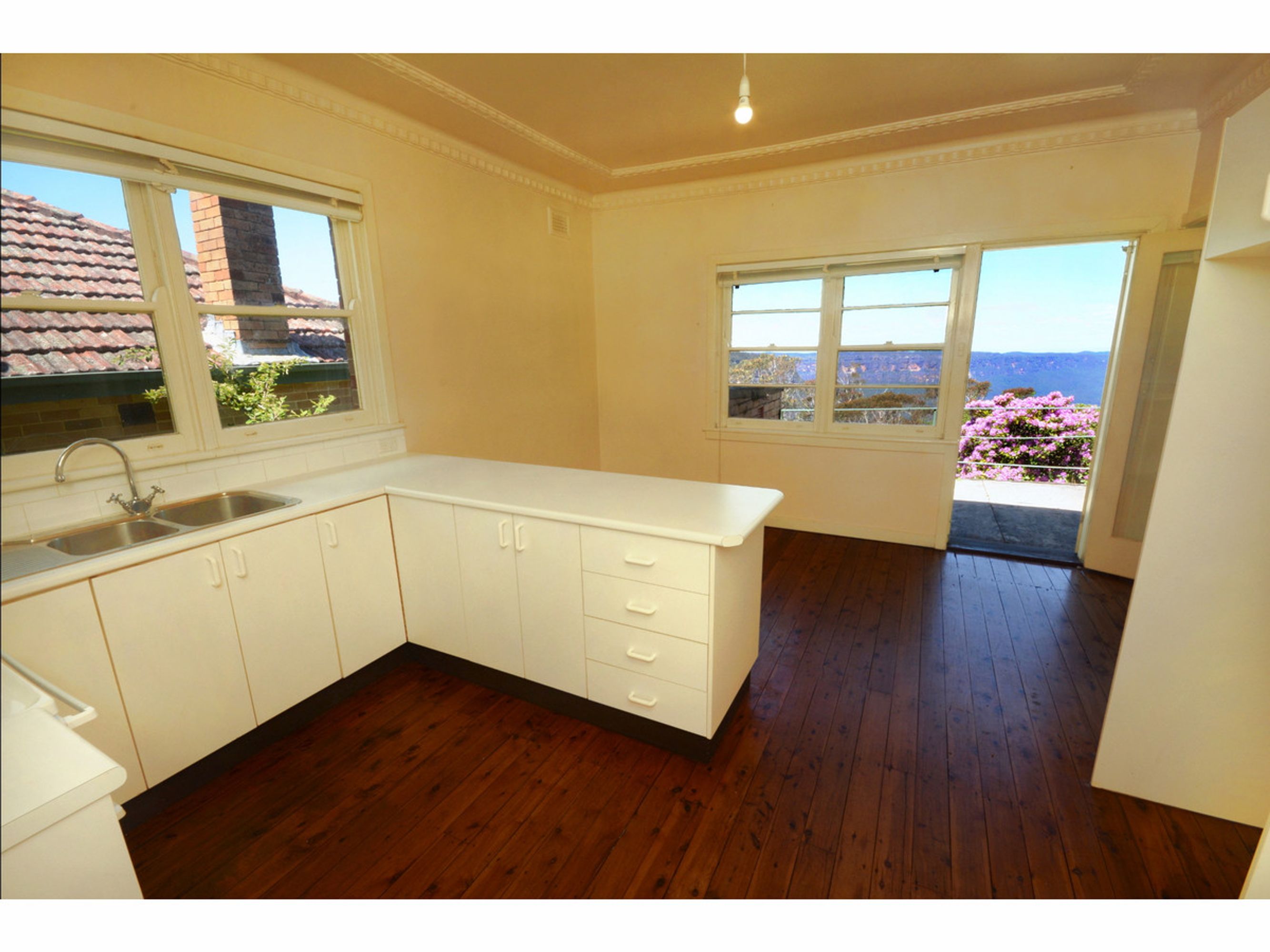 9 Cliff Drive, Katoomba - Thumbnail 8
