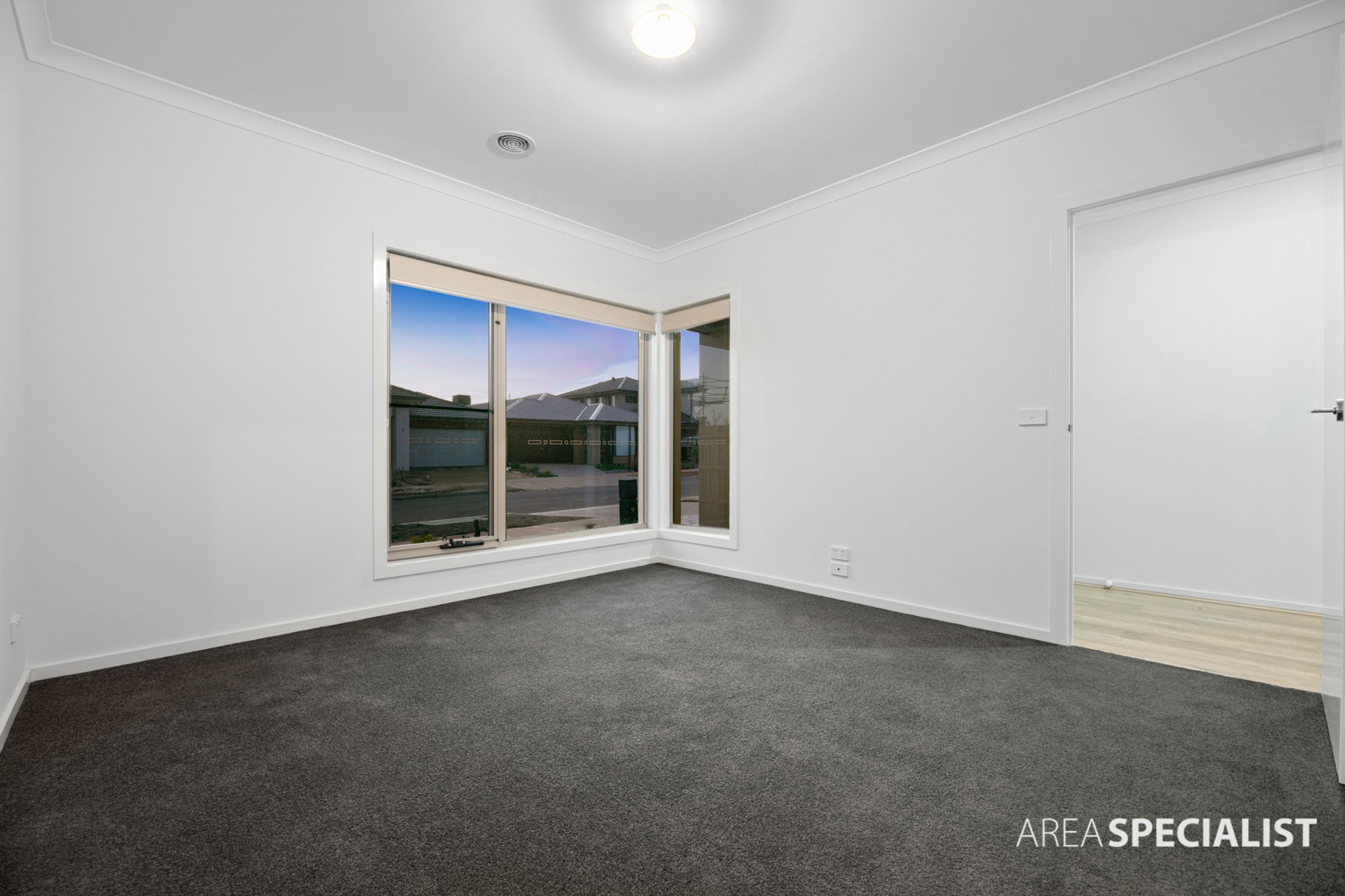 11 Greenway Road, Aintree VIC 3336, Aintree - Thumbnail 6