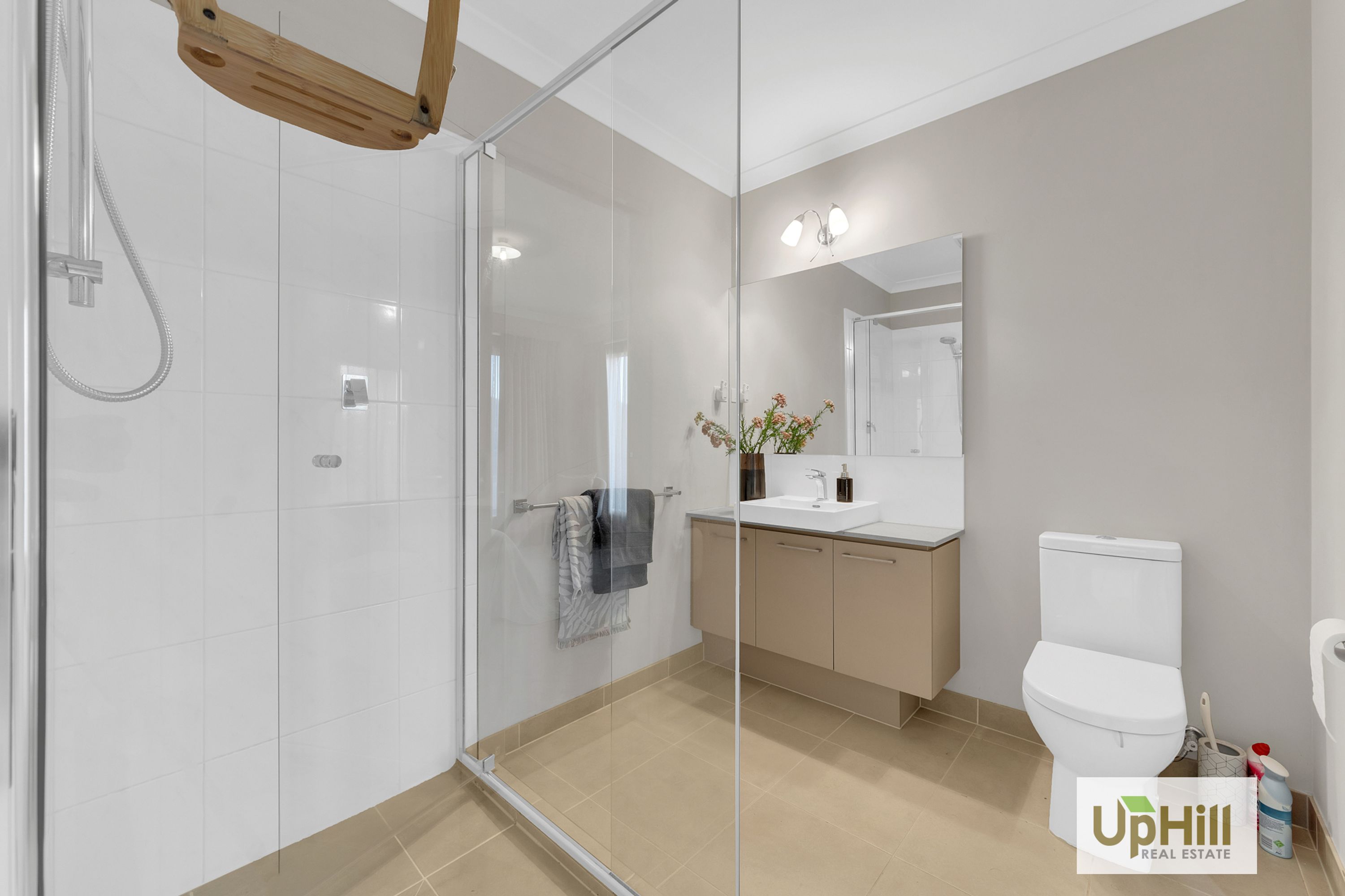 24 Compton Way, Clyde North - Thumbnail 5