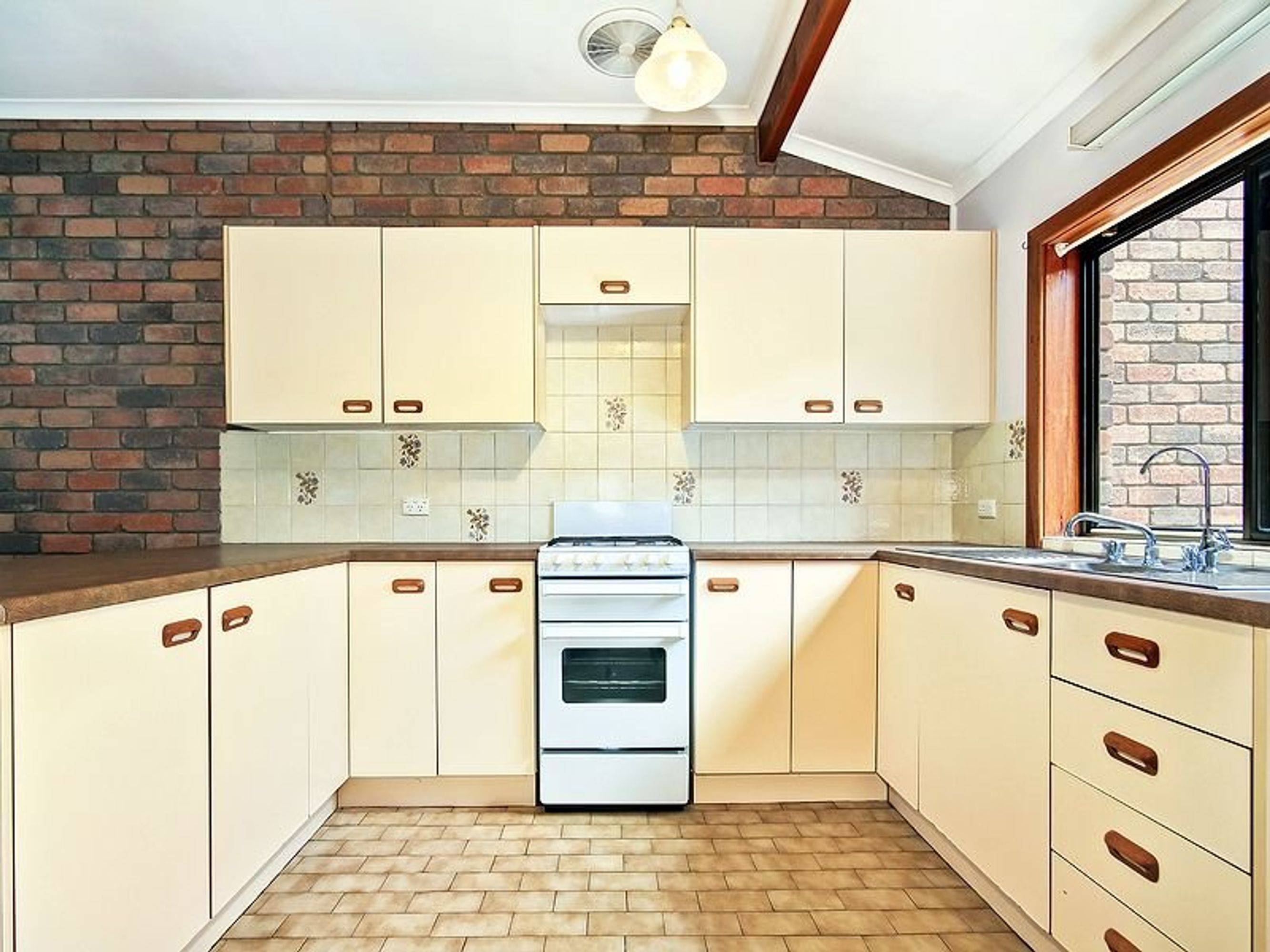 1/39 Princes Highway, Littlehampton, SA 5250, Littlehampton - Thumbnail 2