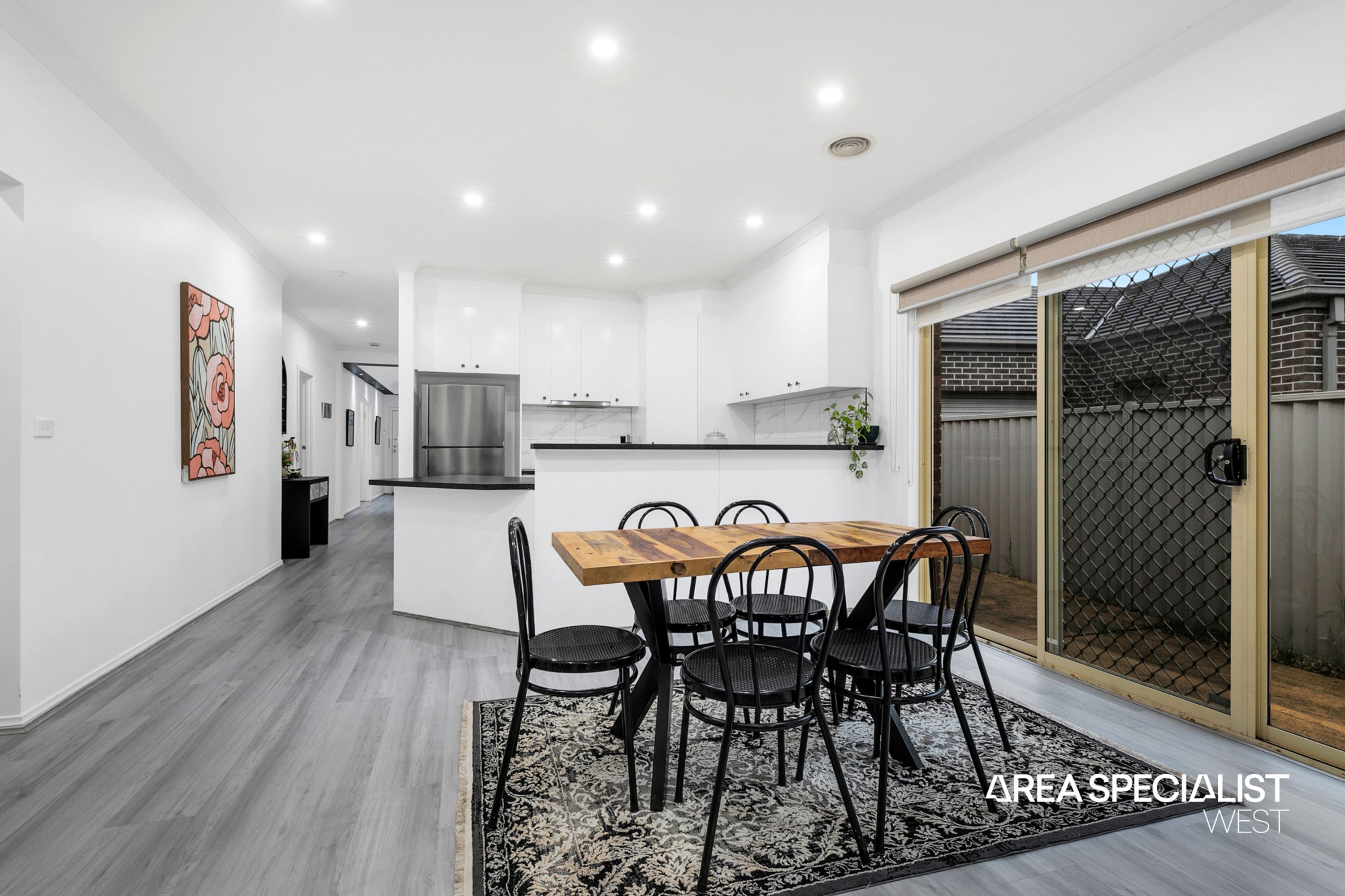 8 Netherton Place, Caroline Springs, Caroline Springs - Thumbnail 6