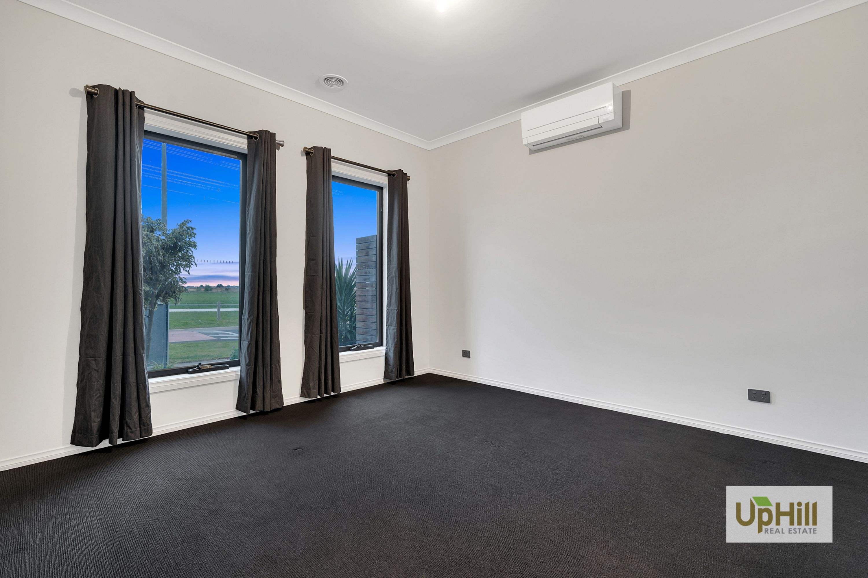 50 Picnic Avenue, Clyde North - Thumbnail 2