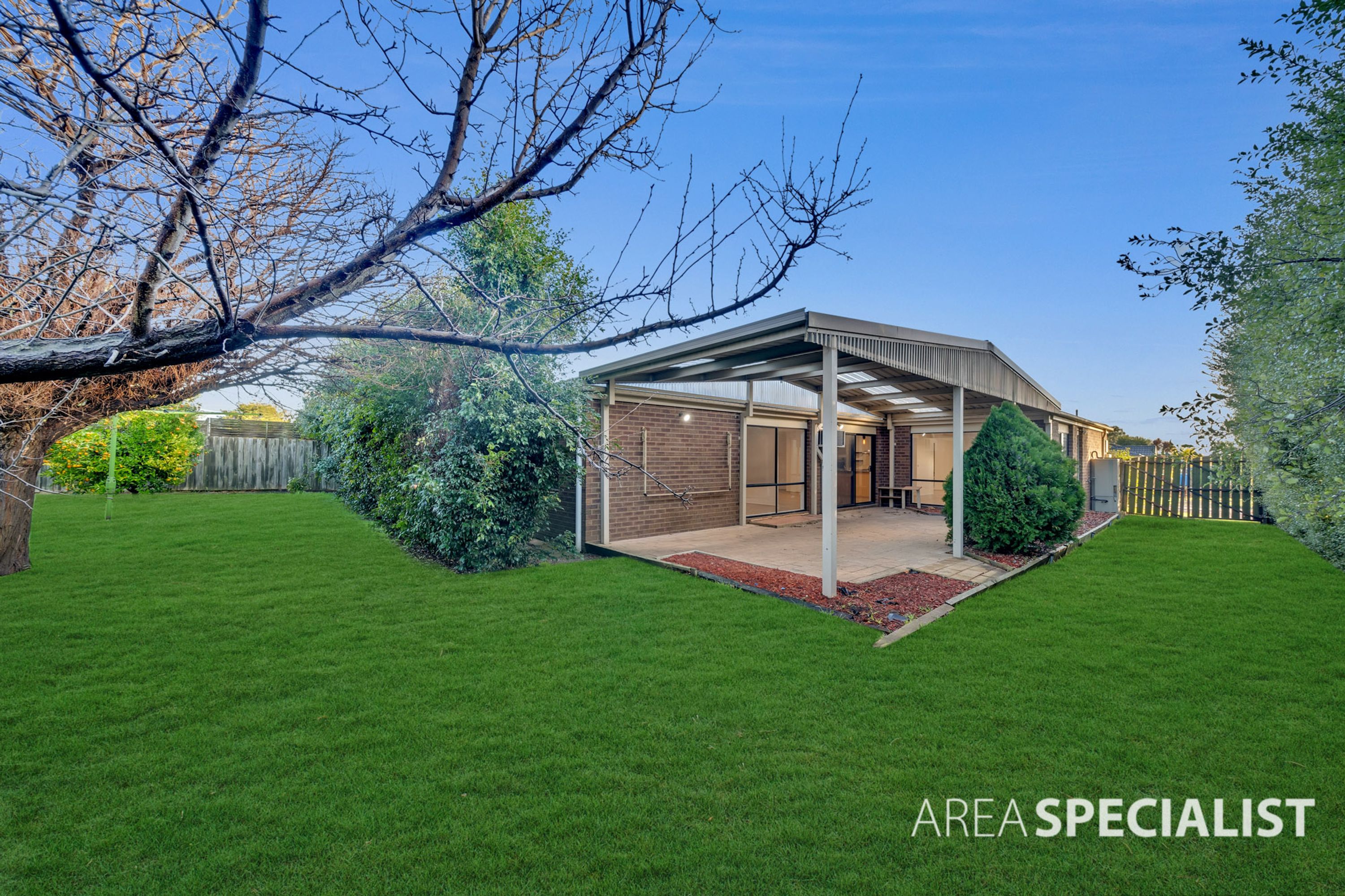 1 Michaelia Close, Cranbourne West, VIC 3977