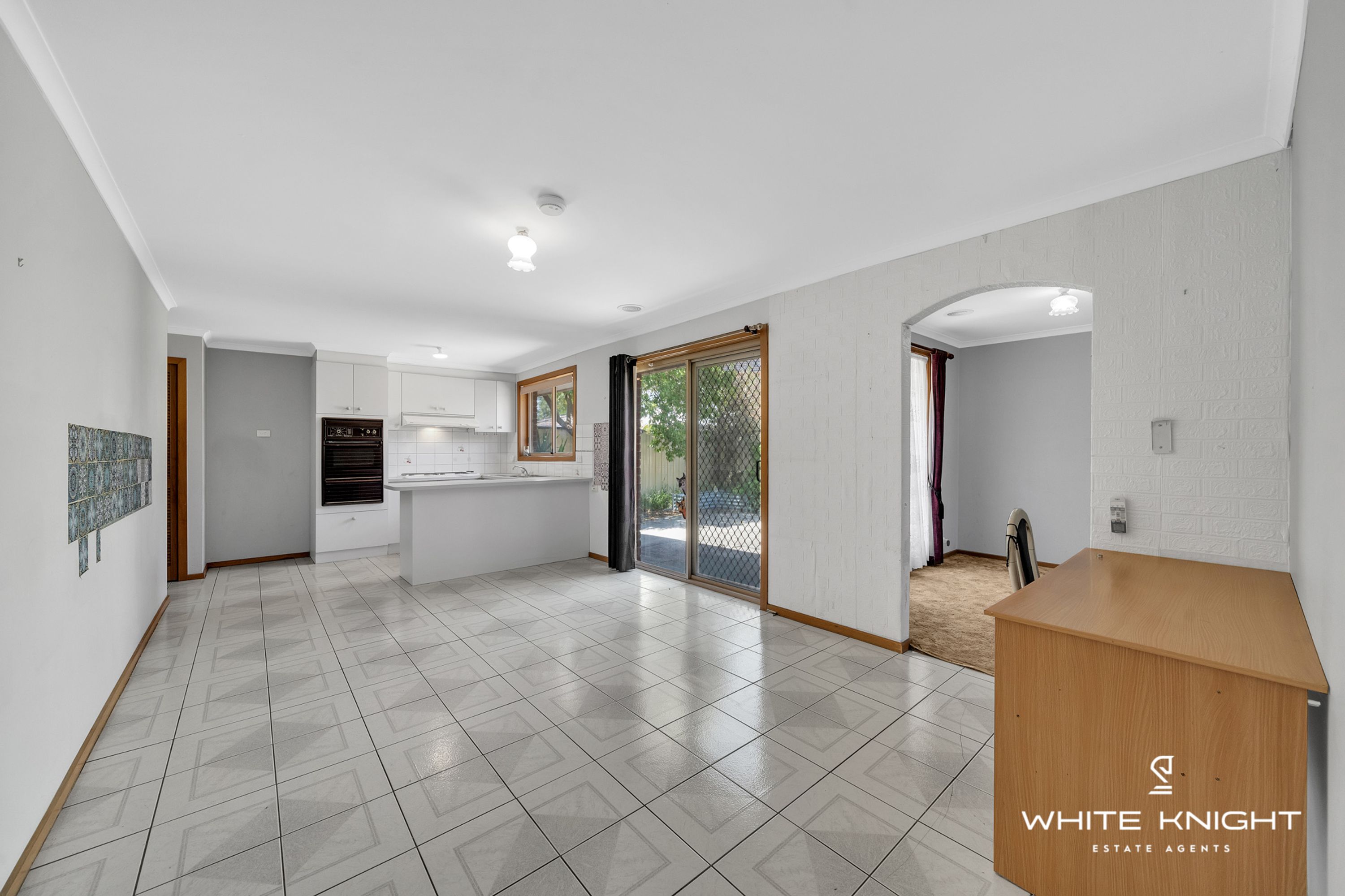 2/12 Errington Road, St Albans VIC 3021, St Albans - Thumbnail 3