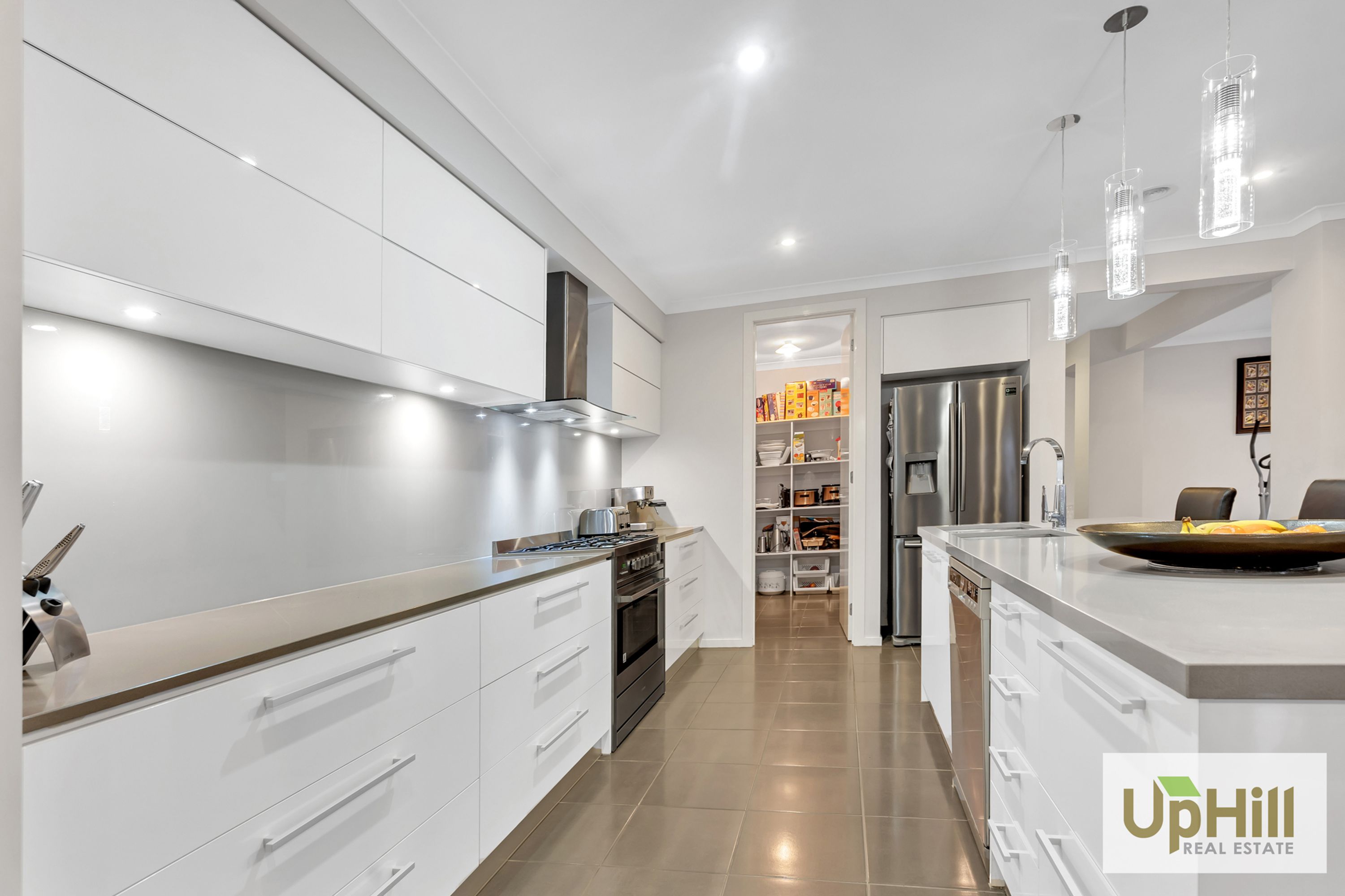 13 HERRING AVENUE, Cranbourne North - Thumbnail 8
