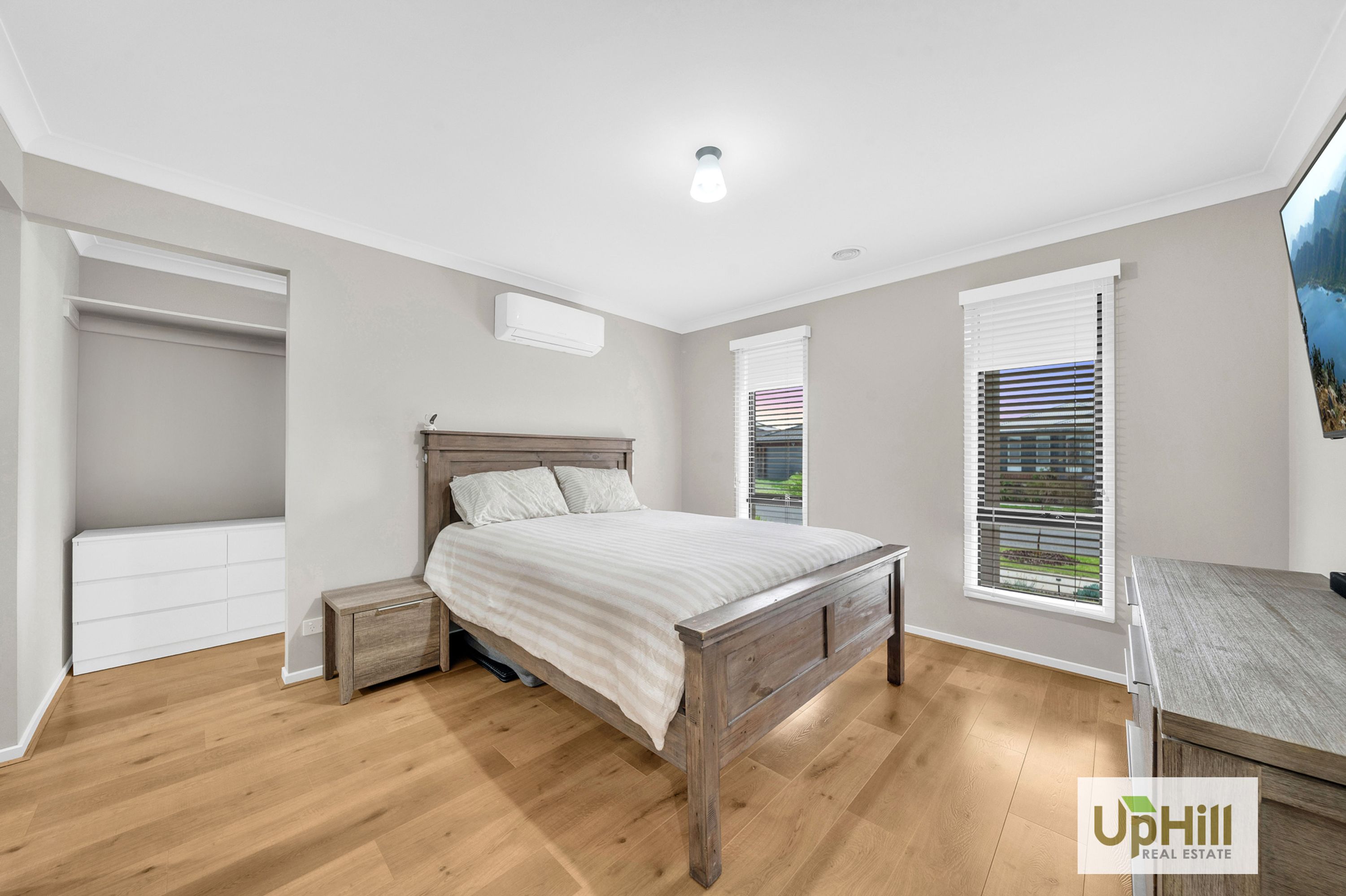 11 Magenta Street, Clyde North - Thumbnail 2