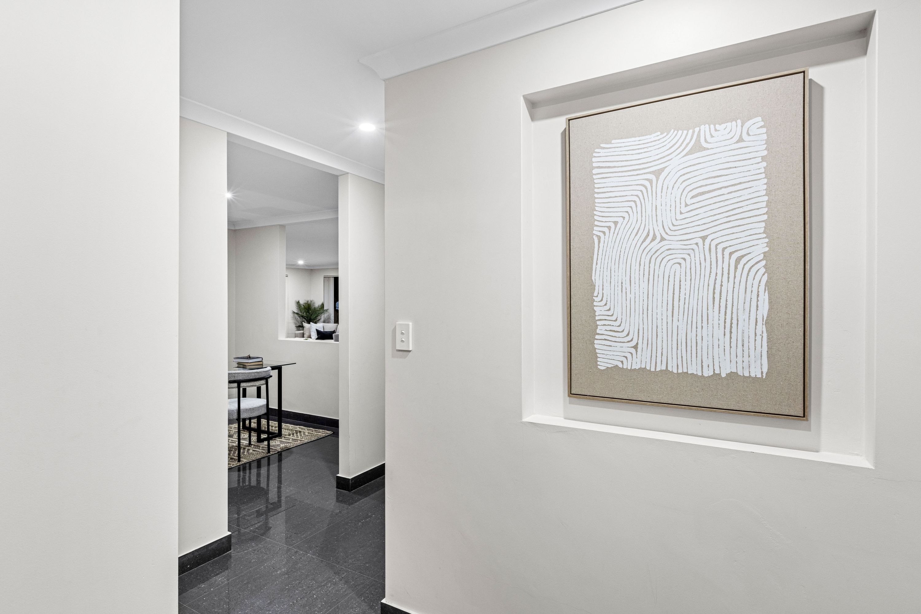 35A Whittle Place, Stirling - Thumbnail 2