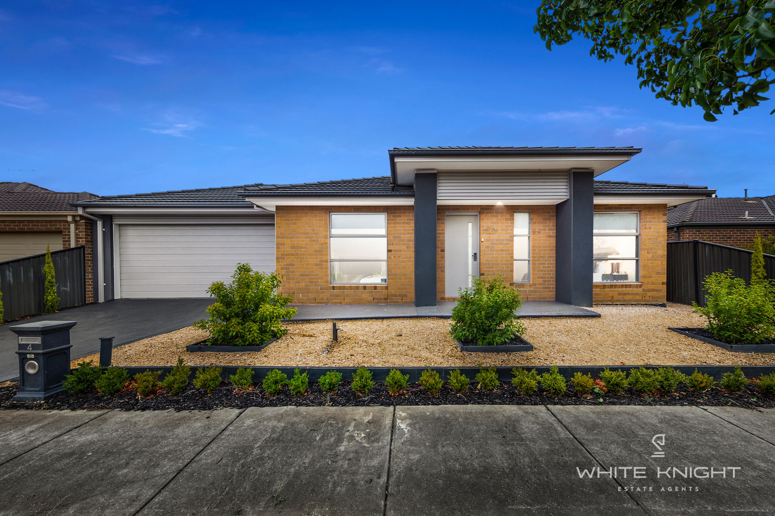 4 Ickworth Crescent, Derrimut VIC 3026, Derrimut - Thumbnail 2