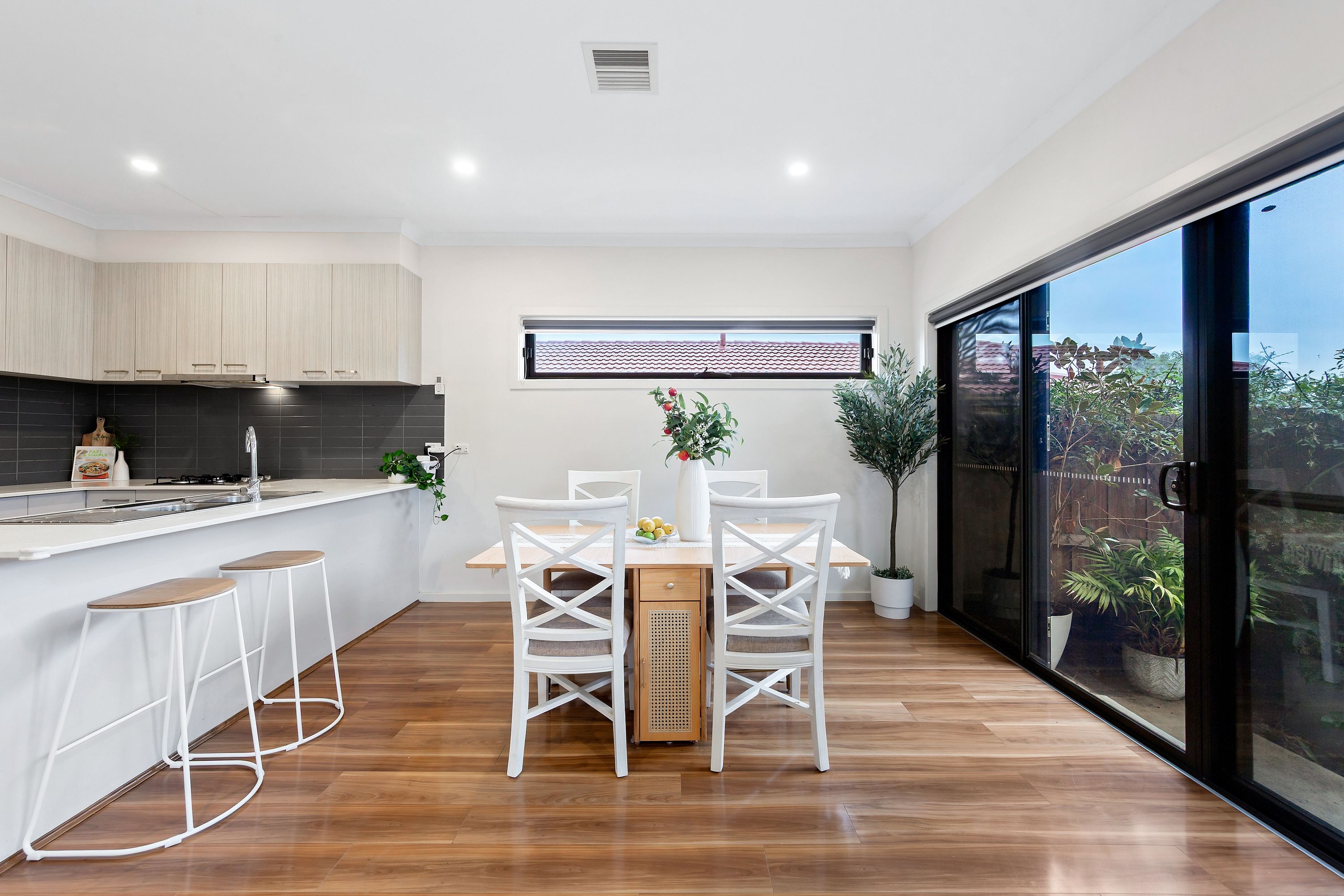1/8 Shirley Street, St Albans VIC 3021, St Albans - Thumbnail 3