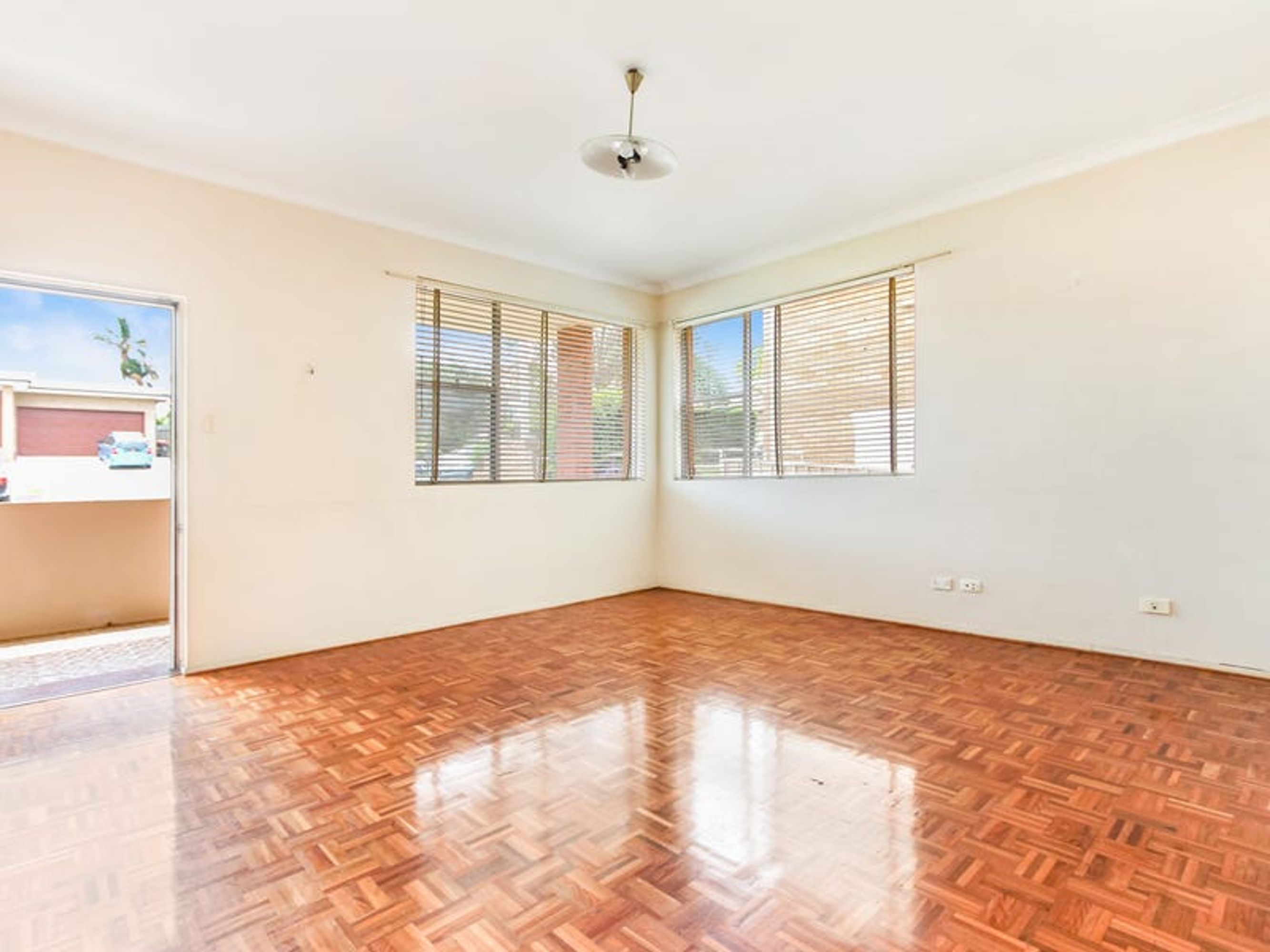 102 Railway Parade, Mortdale, Mortdale - Thumbnail 4