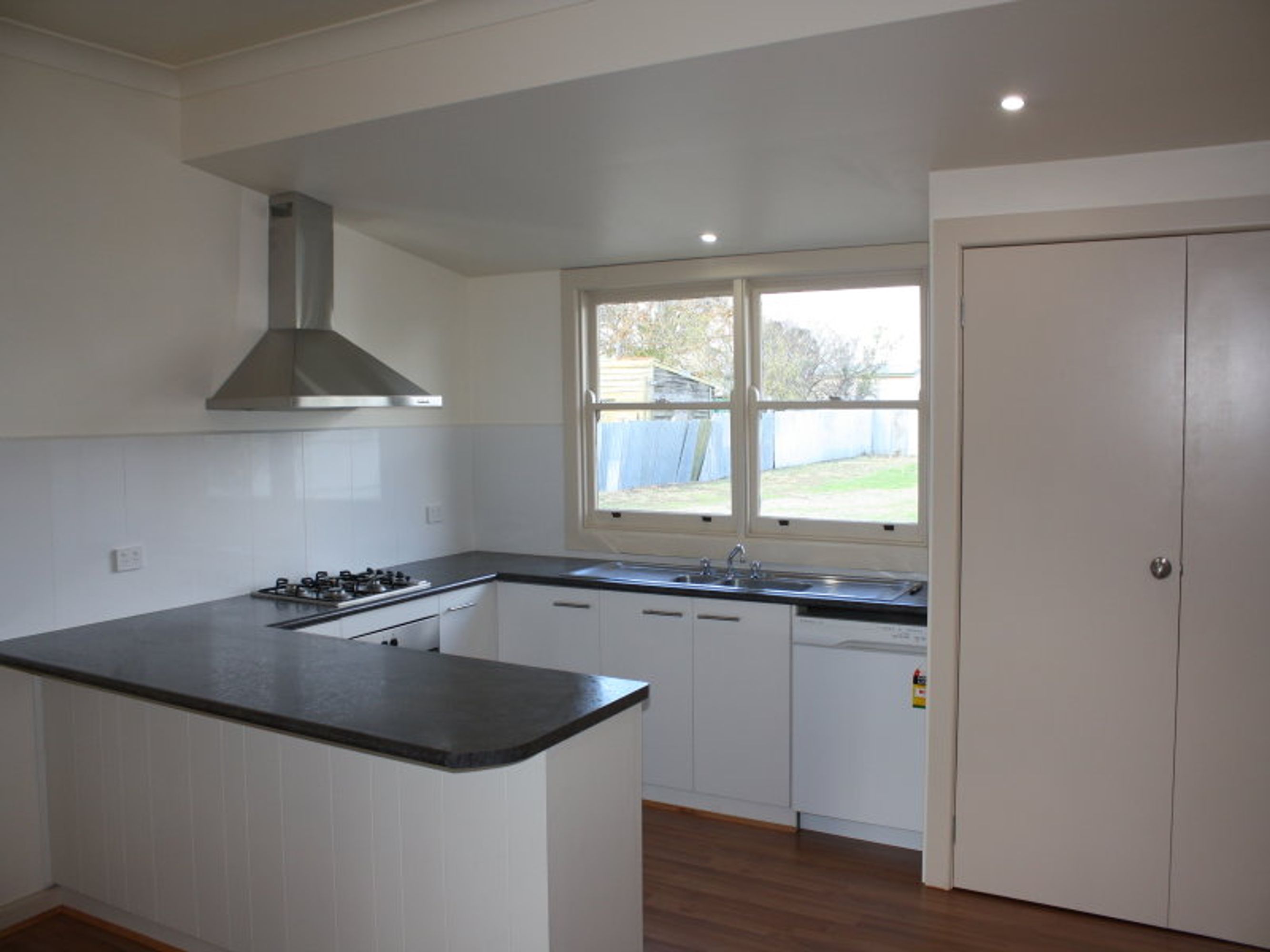 1 Colin Street, Horsham VIC 3400, Horsham - Thumbnail 2
