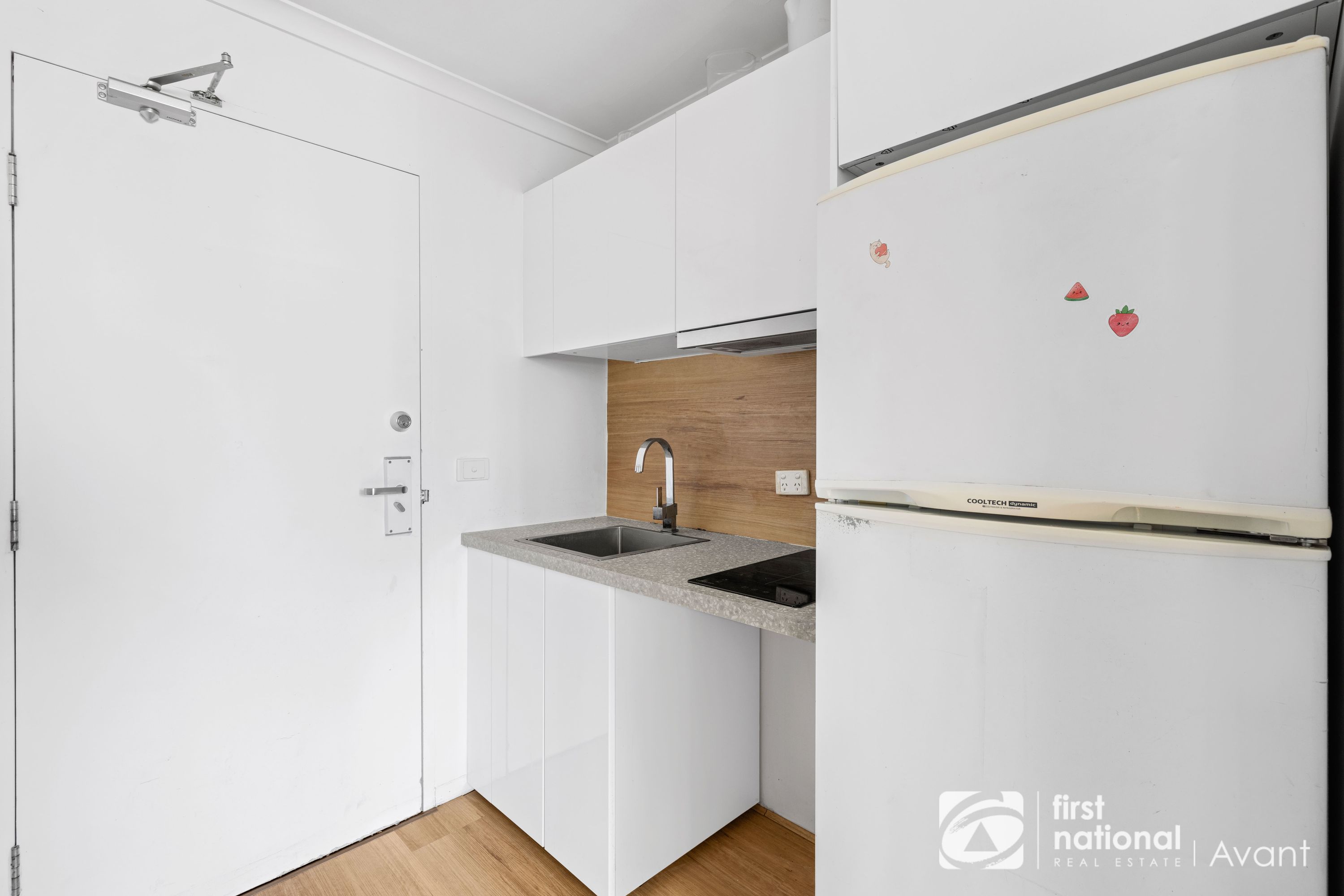 1238/139 Lonsdale Street, Melbourne - Thumbnail 4