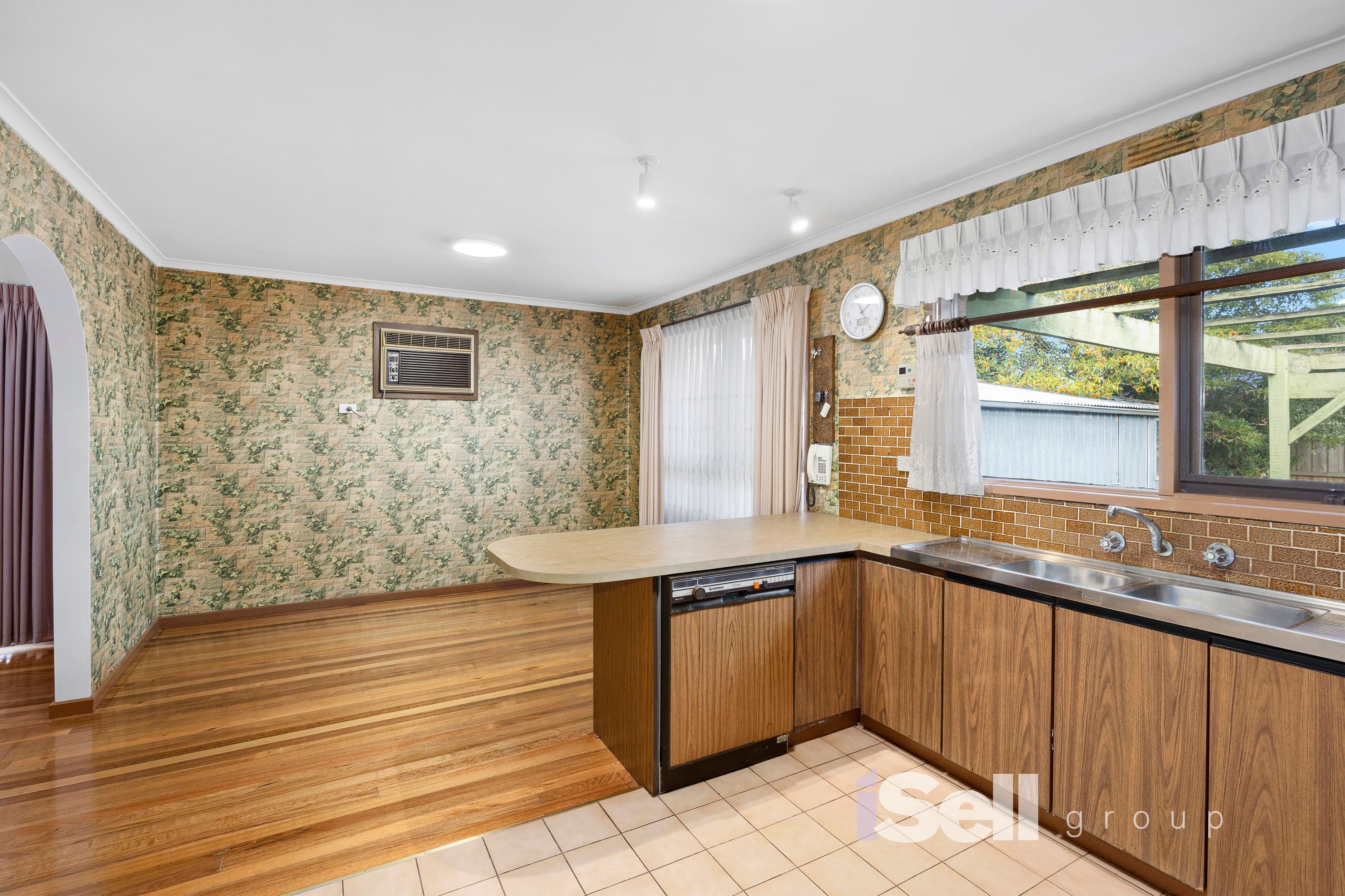 8 Vitis Avenue, Noble Park - Thumbnail 6