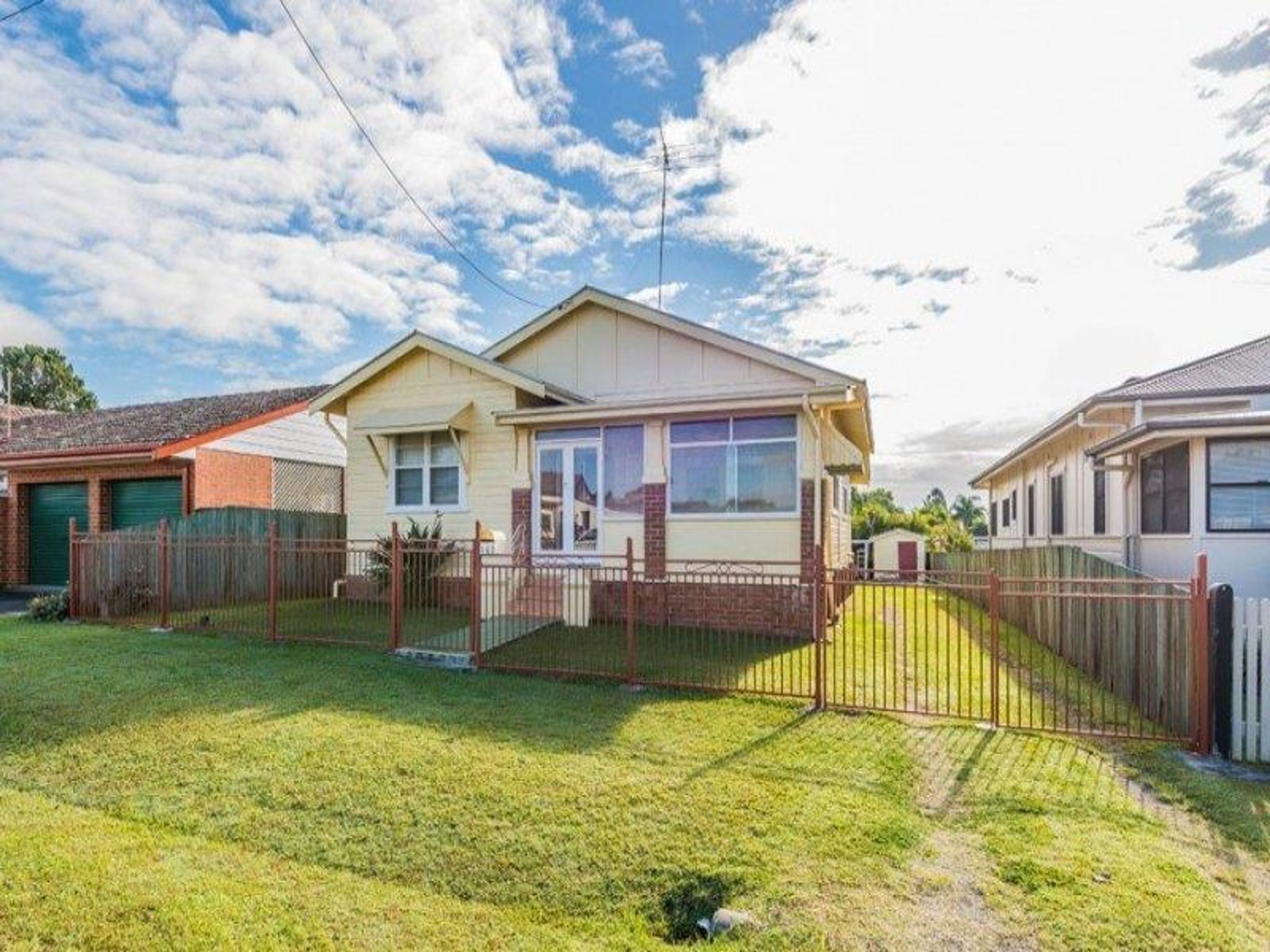 160 Hoof Street, Grafton - Thumbnail 5
