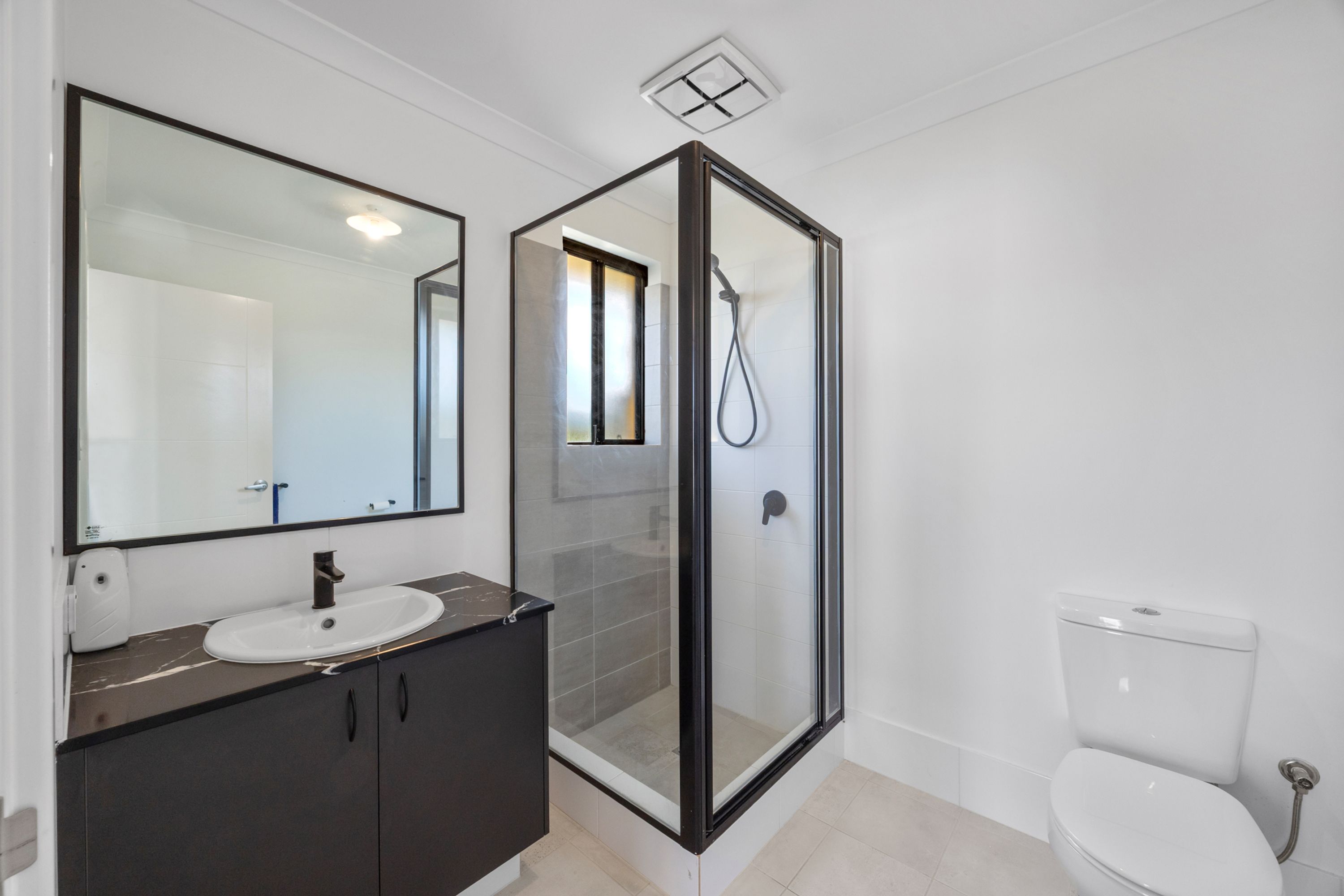20 Stonecrop Crescent, Henley Brook - Thumbnail 5