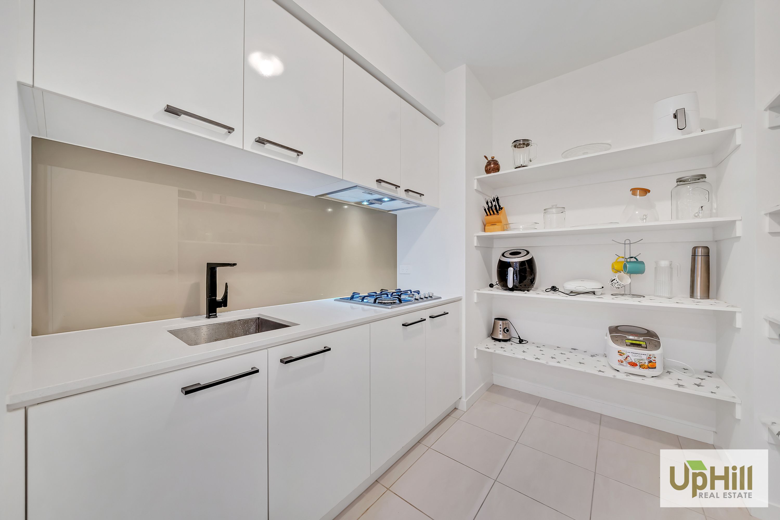 16 LANCELOT AVENUE, Clyde - Thumbnail 8