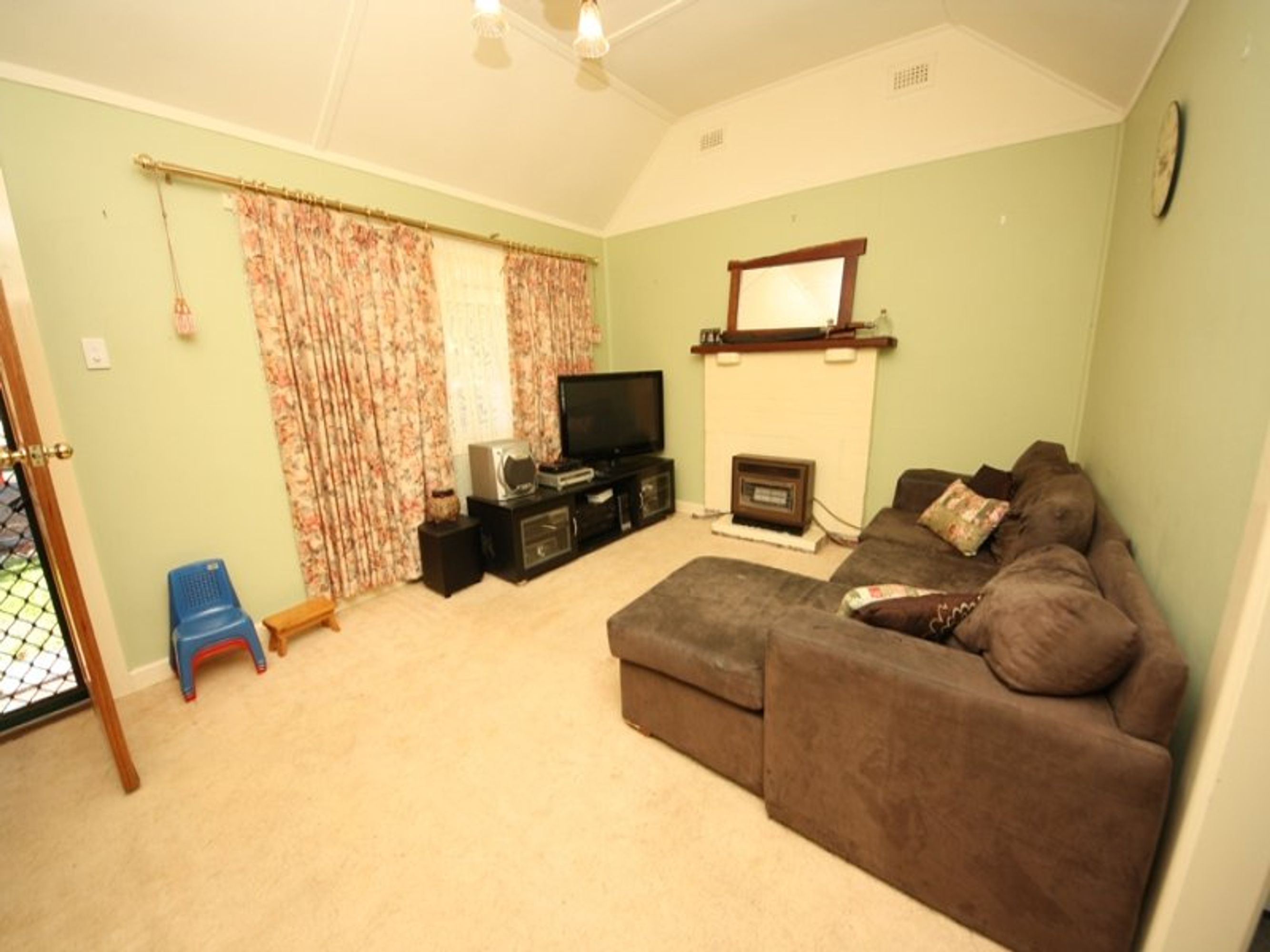 8 Degenhardt Street, Murtoa VIC 3390, Murtoa - Thumbnail 2