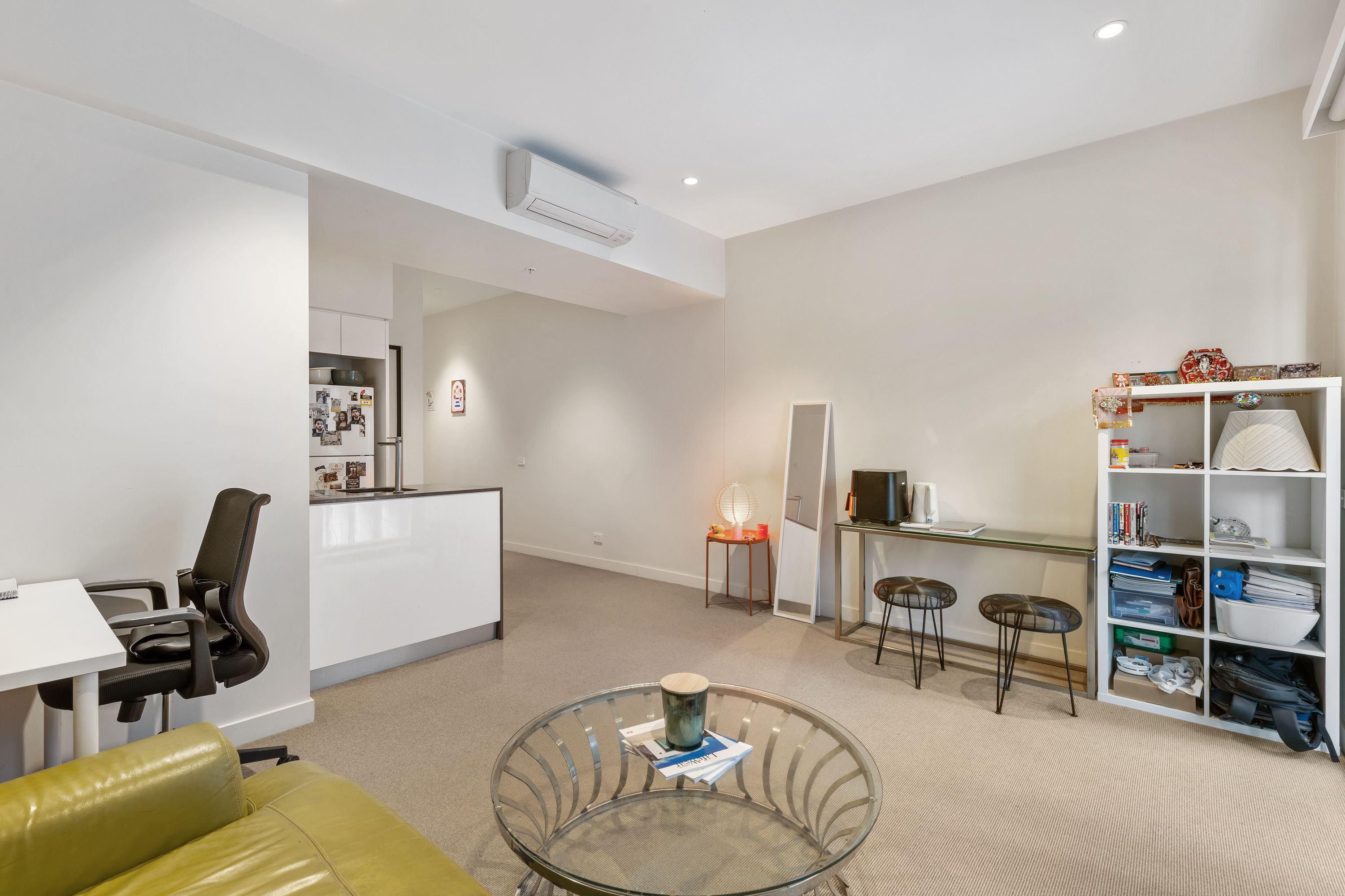 803/199 William Street, Melbourne - Thumbnail 3