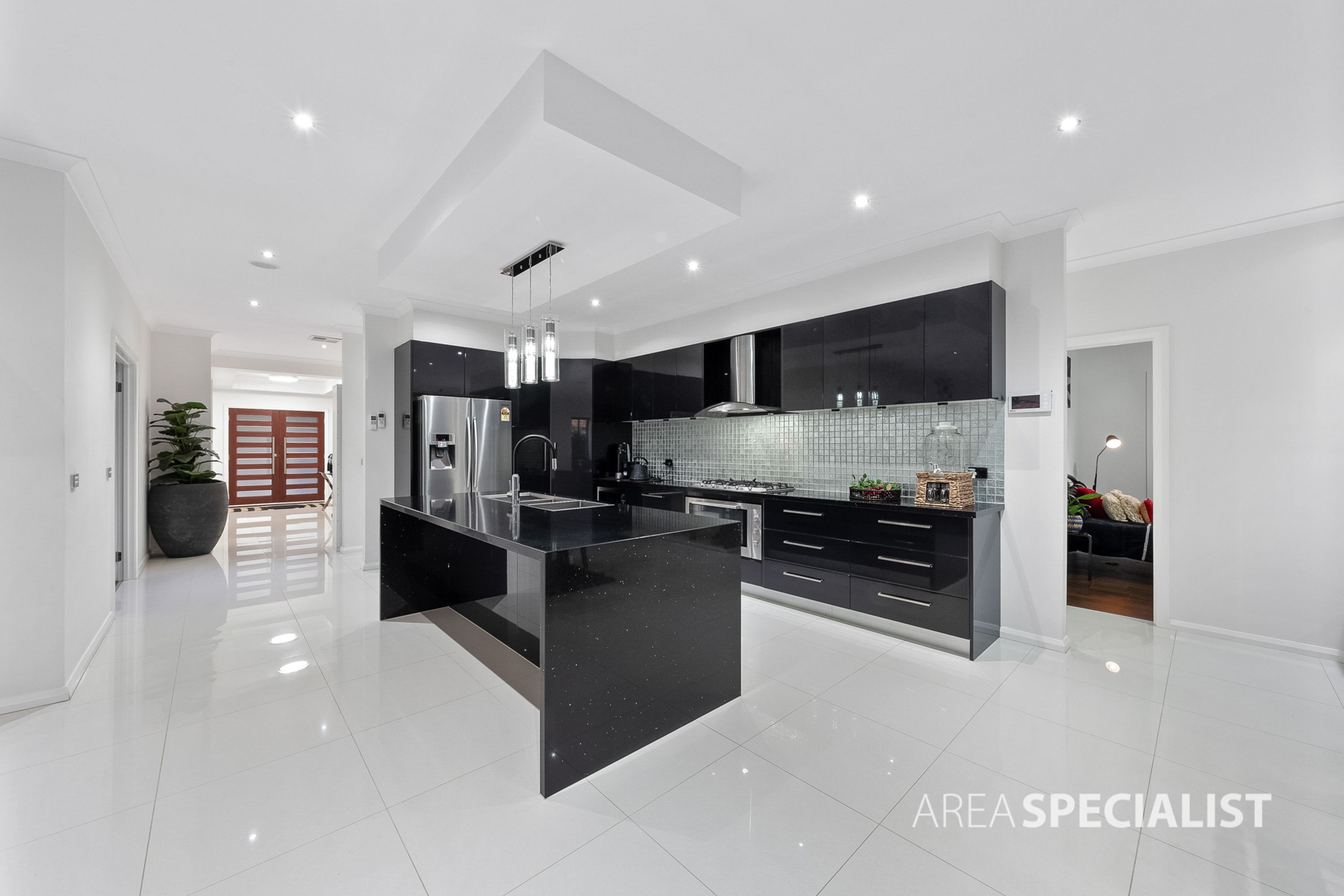 16 Royale Drive, Fraser Rise VIC 3336, Fraser Rise - Thumbnail 6
