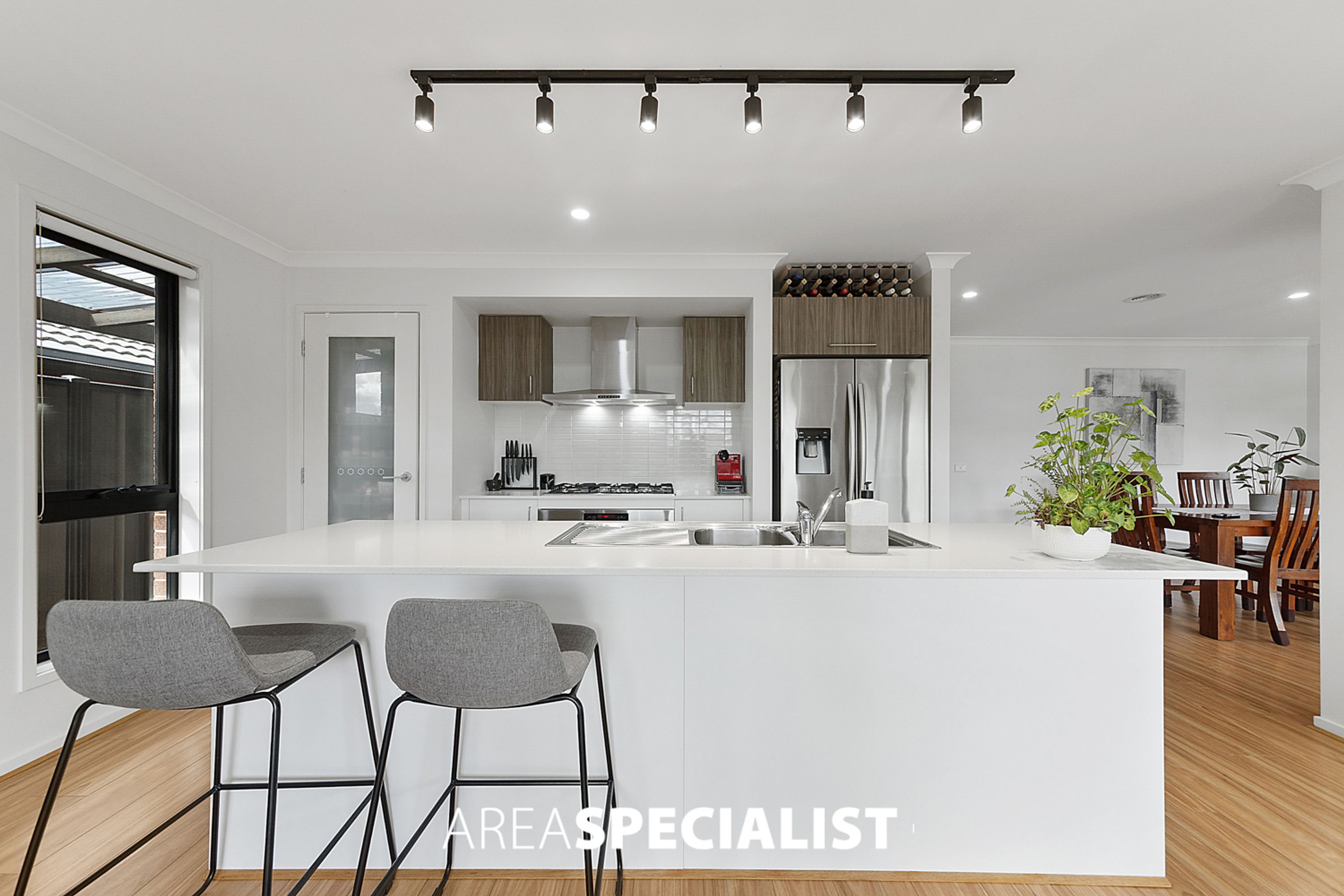 17 Constance Way, Pakenham - Thumbnail 3