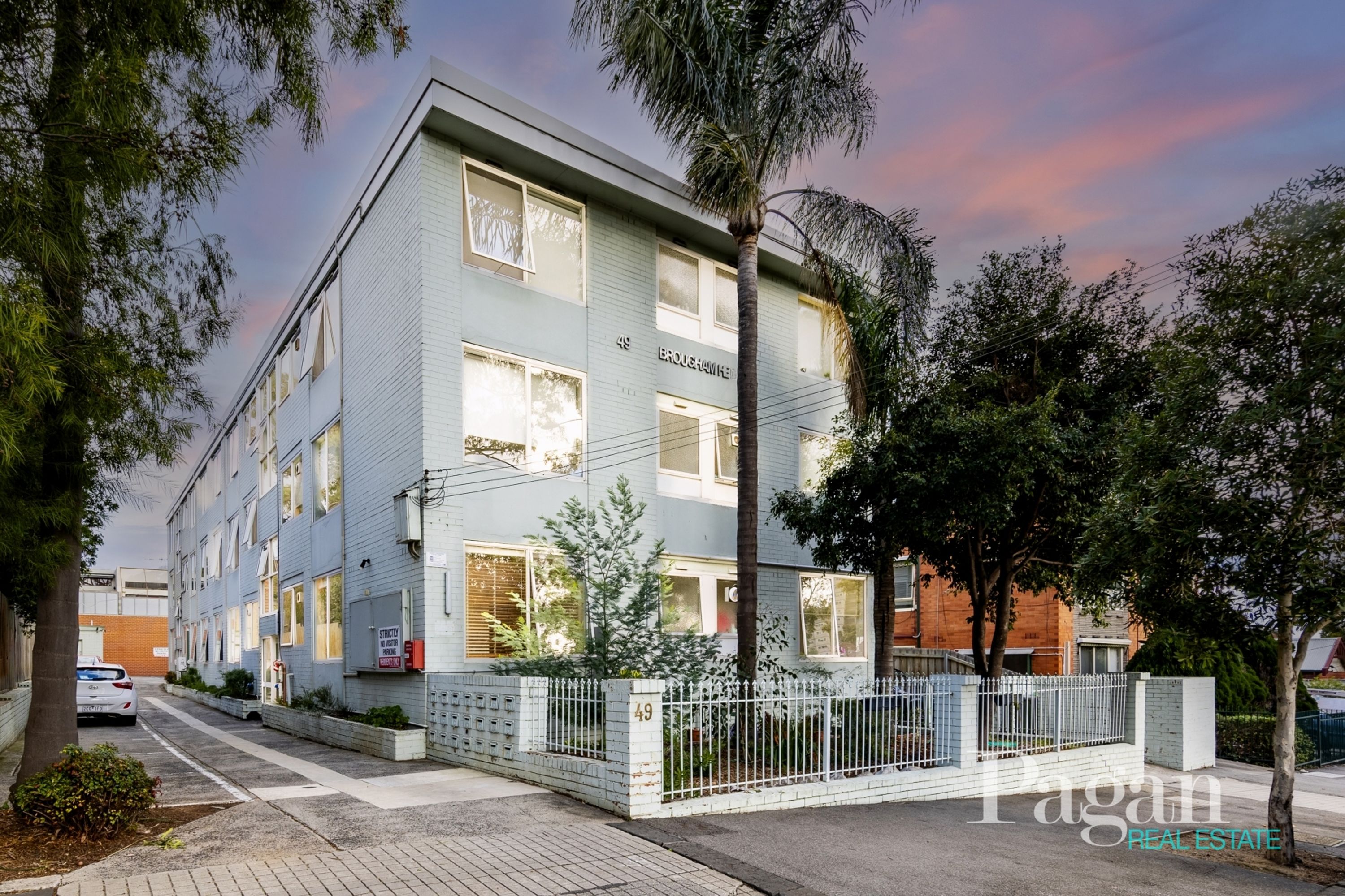 3/49 Brougham Street, North Melbourne - Image 1