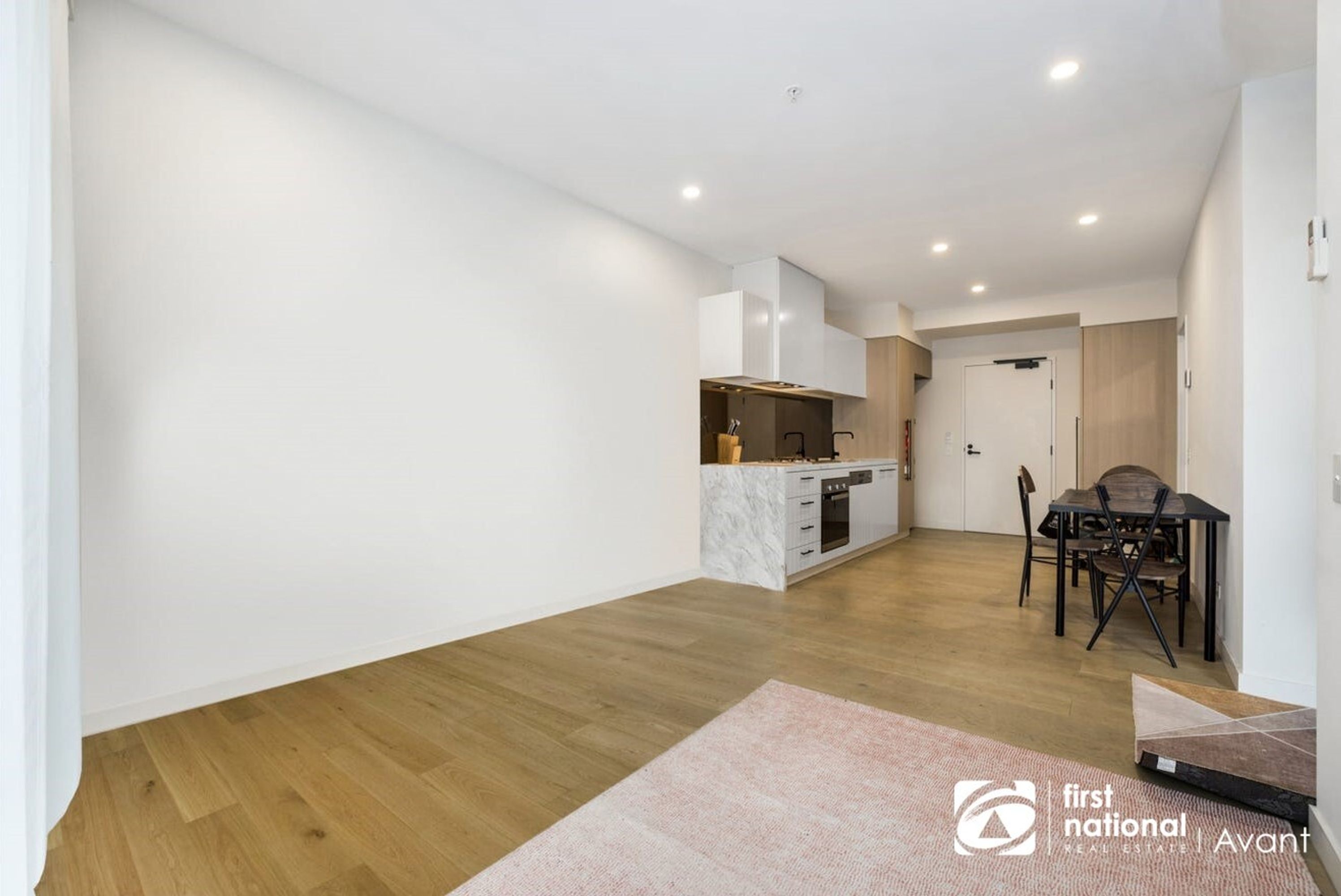 810/868 Blackburn Road, Clayton - Thumbnail 4
