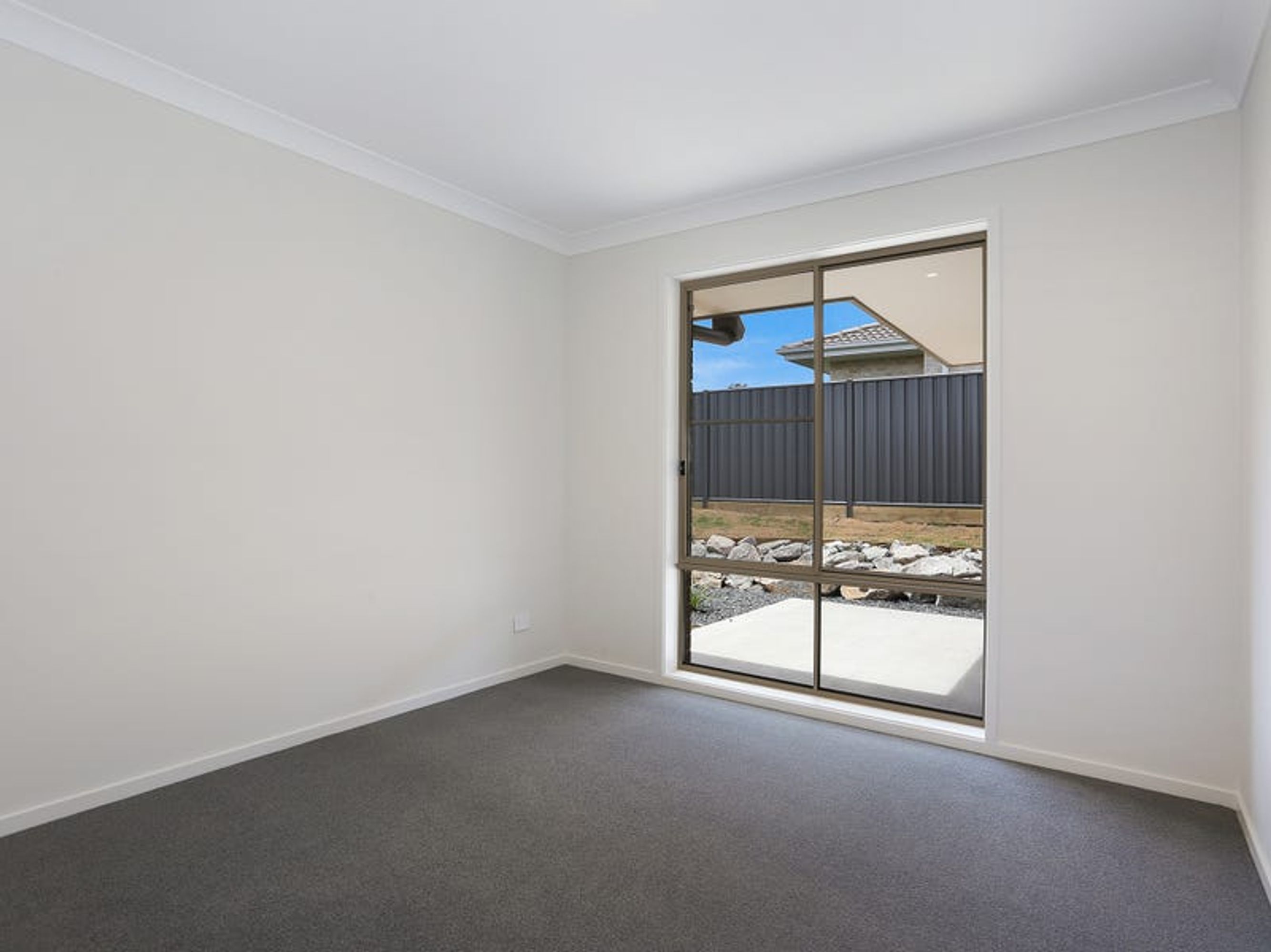 25 Bryce Crescent, Lawrence - Thumbnail 8