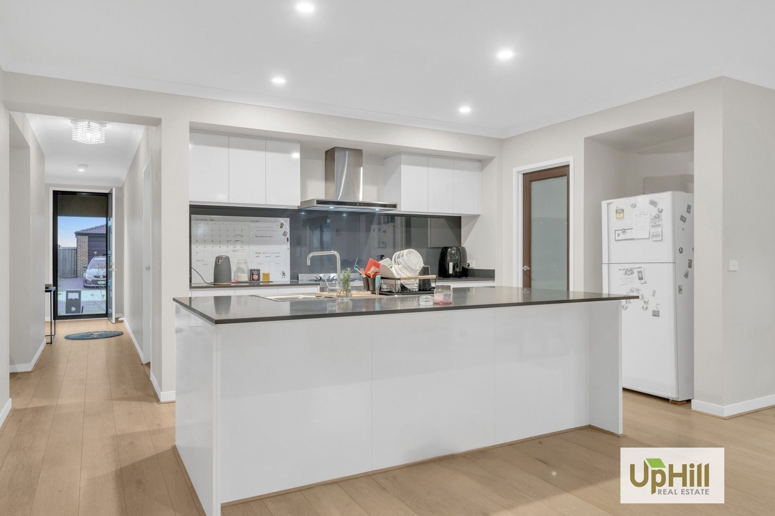 25 Shulze Drive, Clyde North - Thumbnail 5