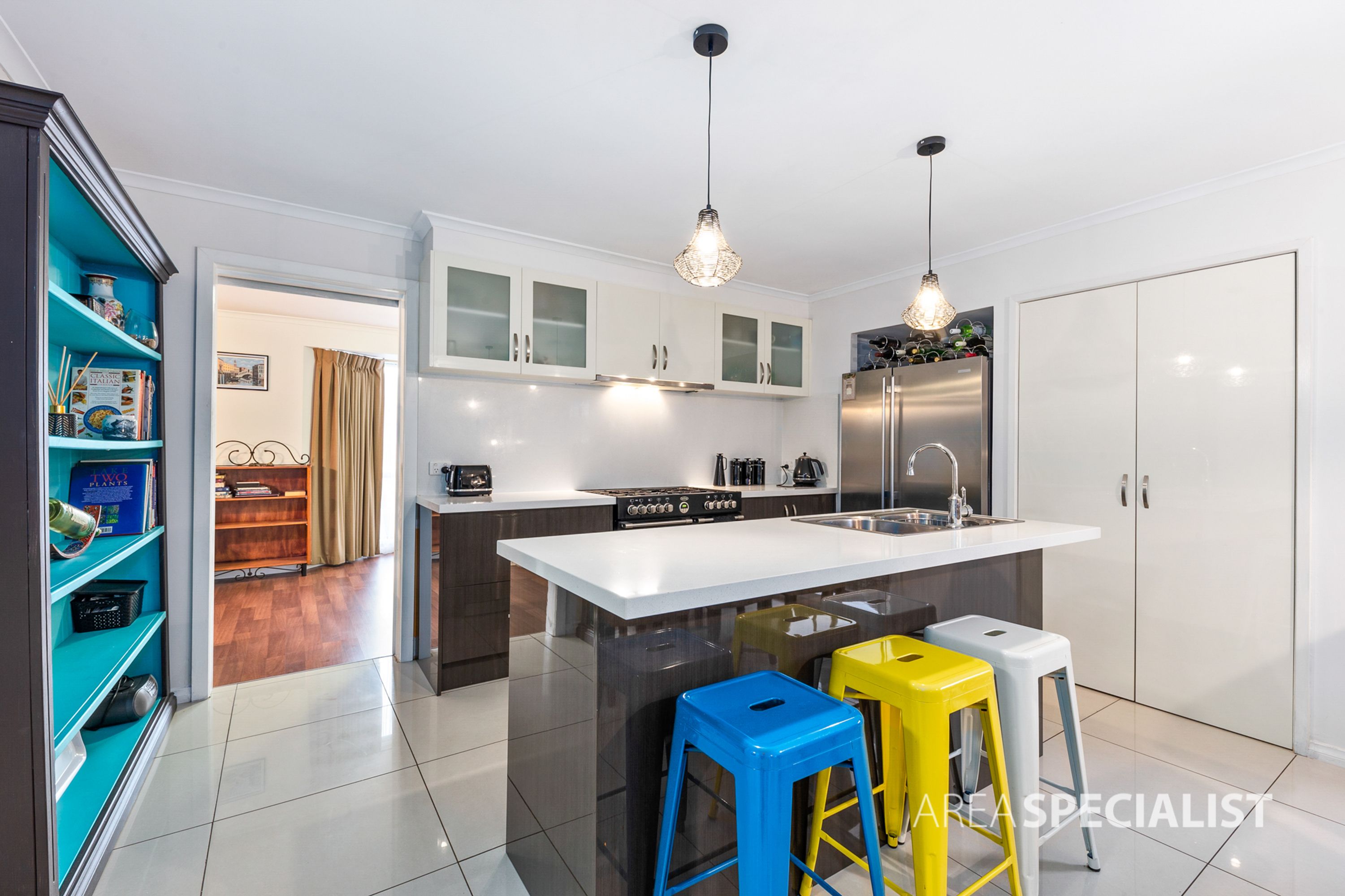 64 Chichester Drive, Taylors Lakes VIC 3038, Taylors Lakes - Thumbnail 6