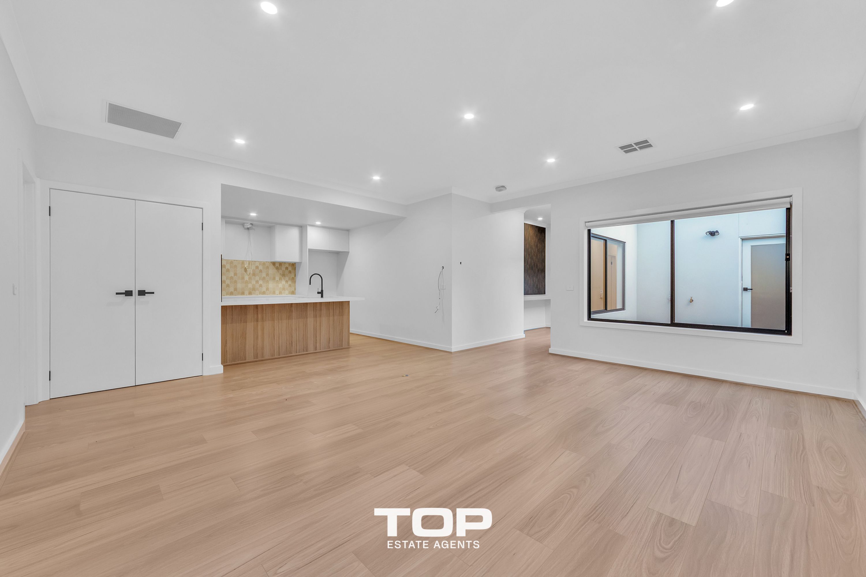 327 Rix Road, Officer - Thumbnail 7