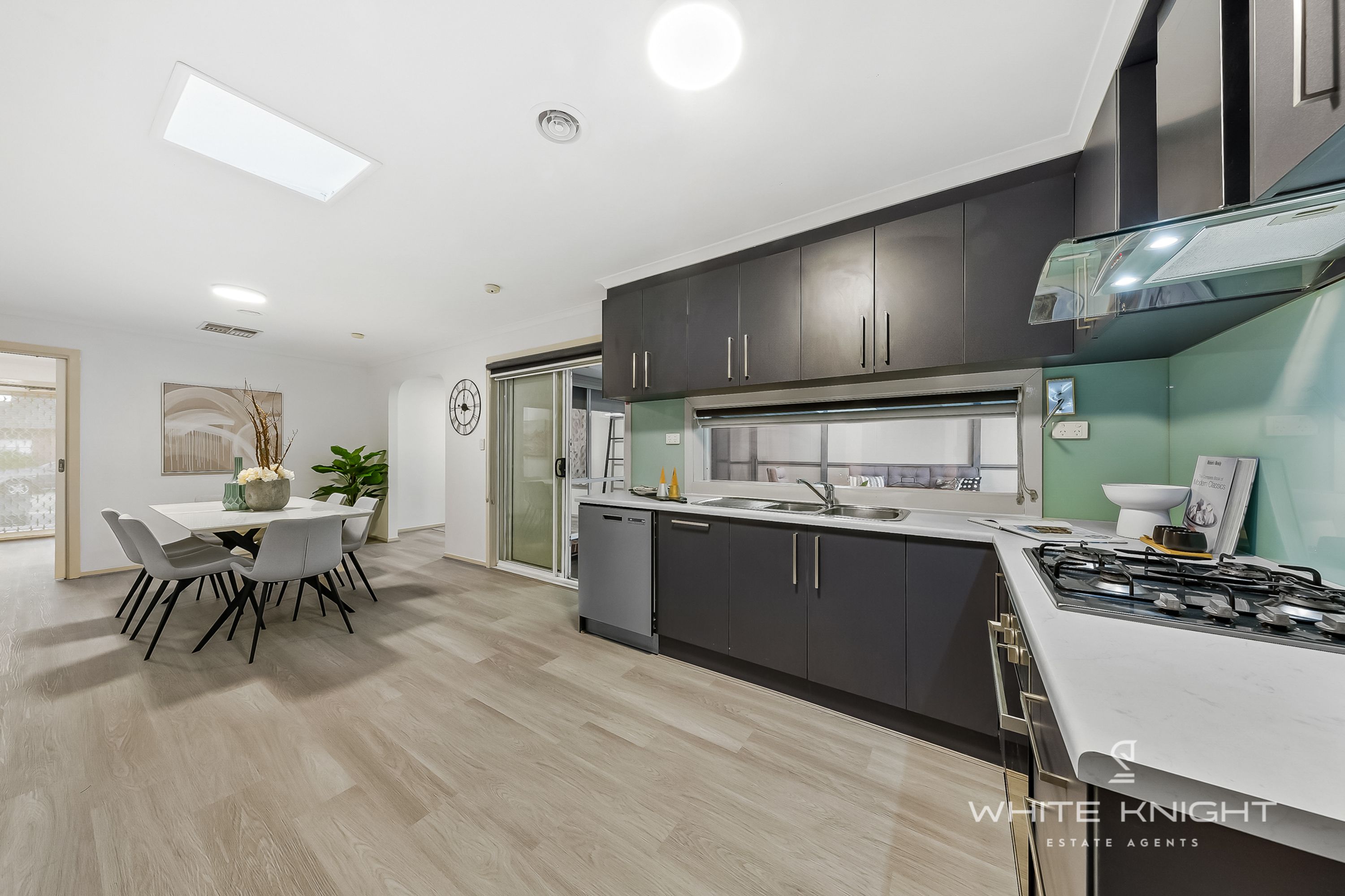4 Themeda Court, Delahey VIC 3037, Delahey - Thumbnail 4