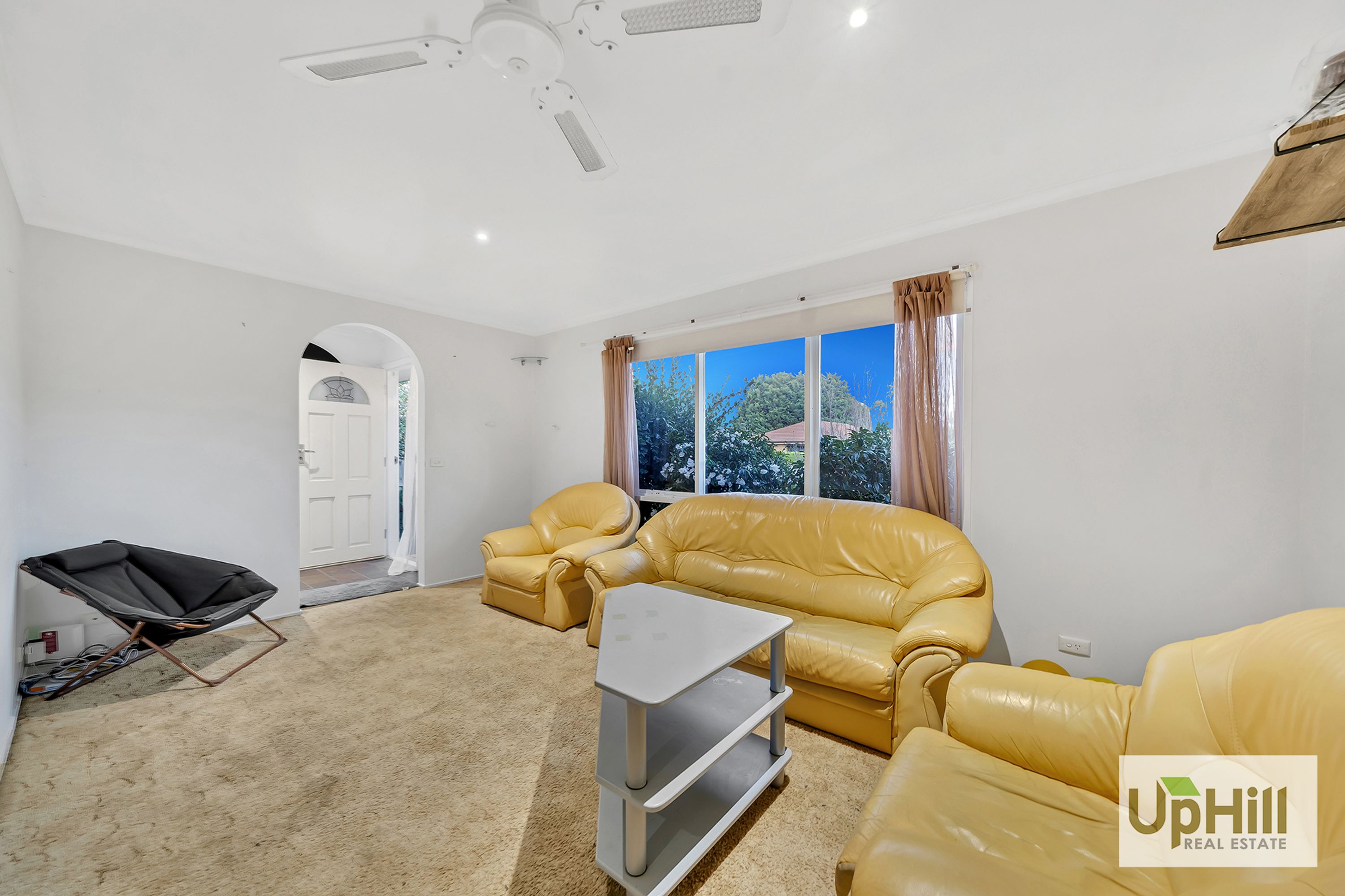3 Gregory Court, Cranbourne North - Thumbnail 2