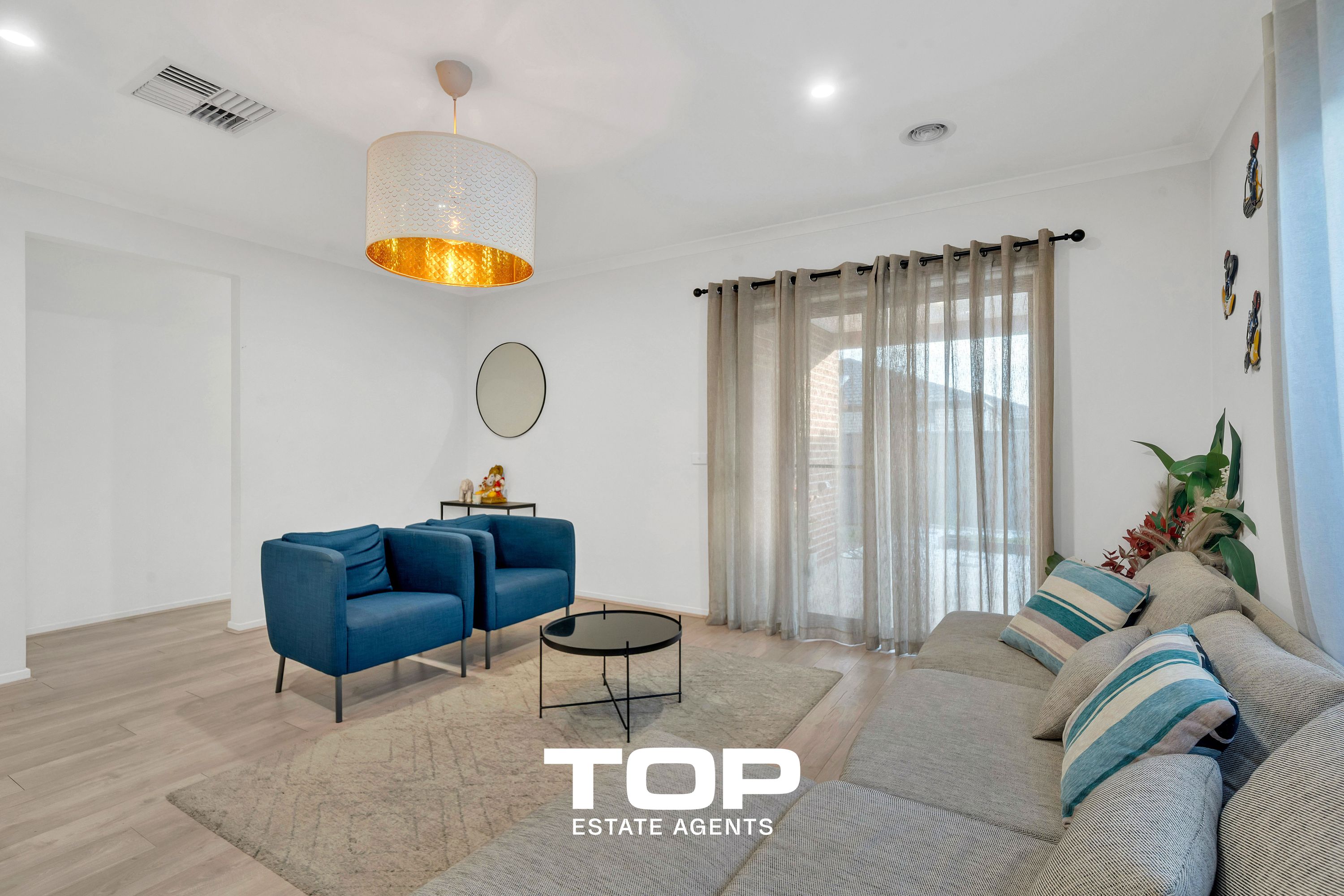 73 Evica Road, Clyde North - Thumbnail 8