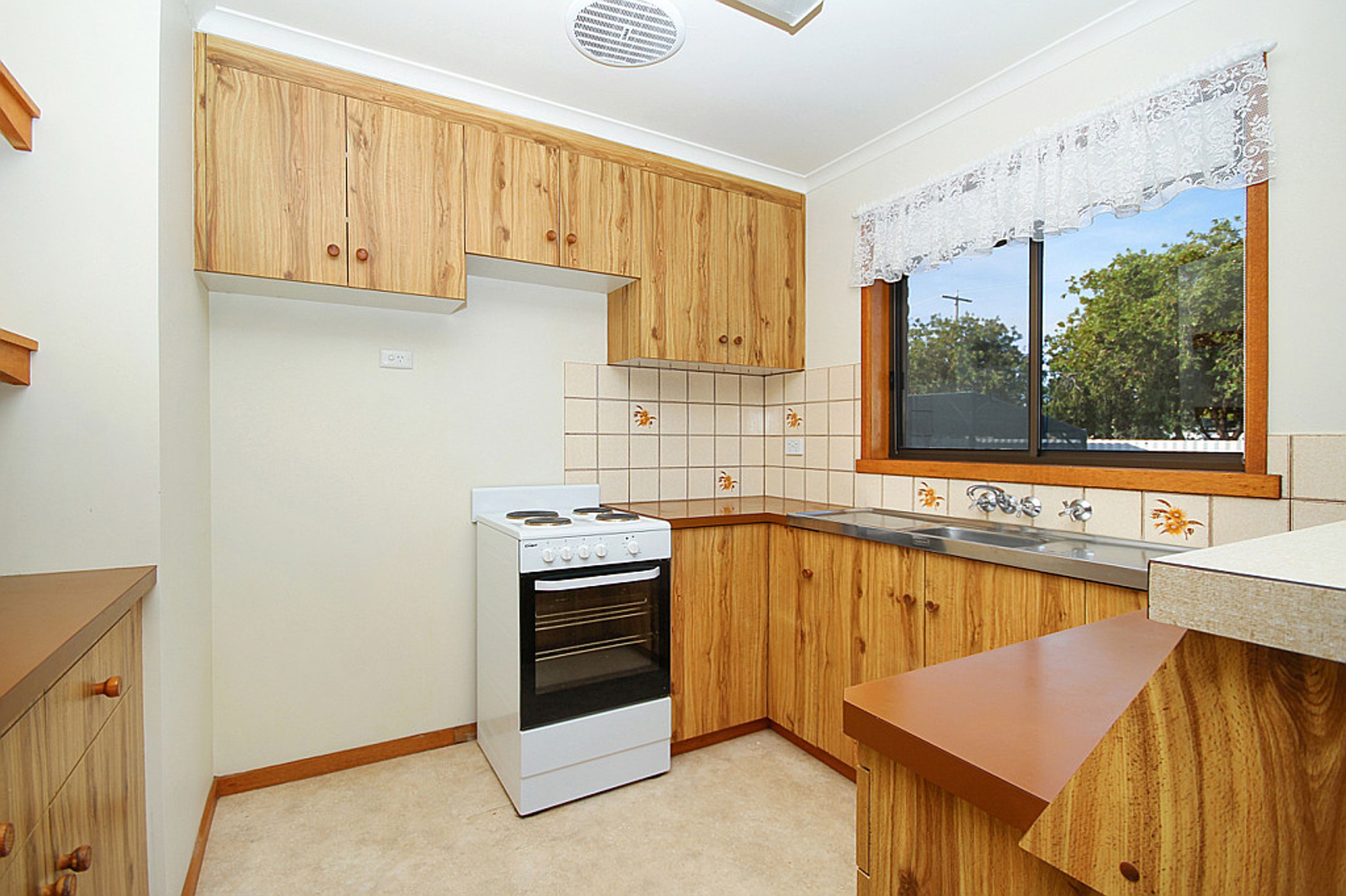 5/18-20 Brougham Street, Nhill VIC 3418, Nhill - Thumbnail 3